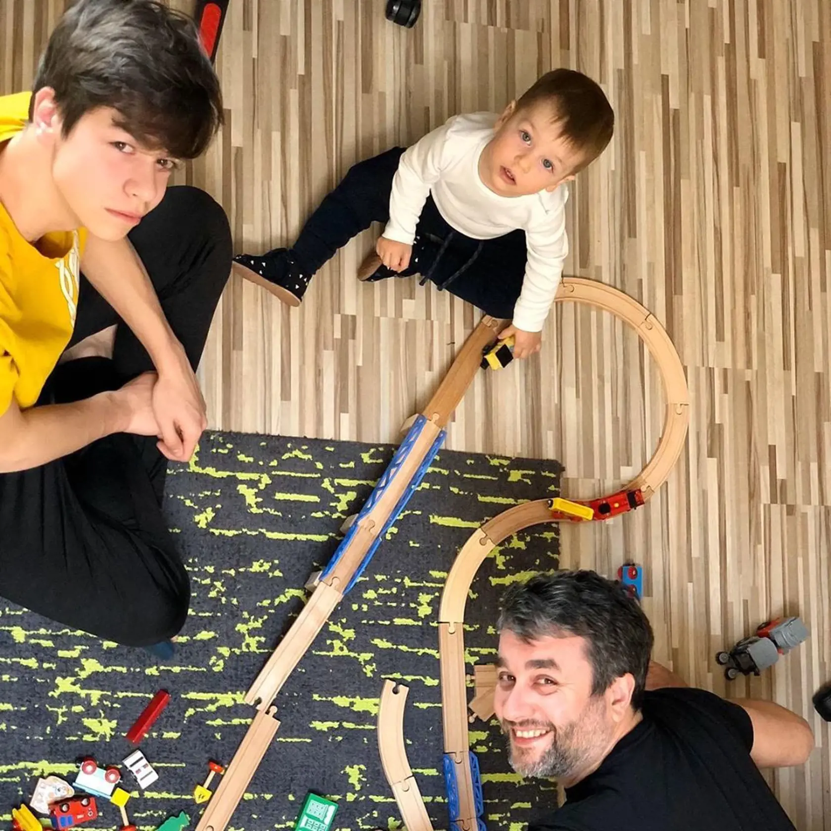 Vlado Kobielsky so starším synom Kristiánom a mladším Krištofom