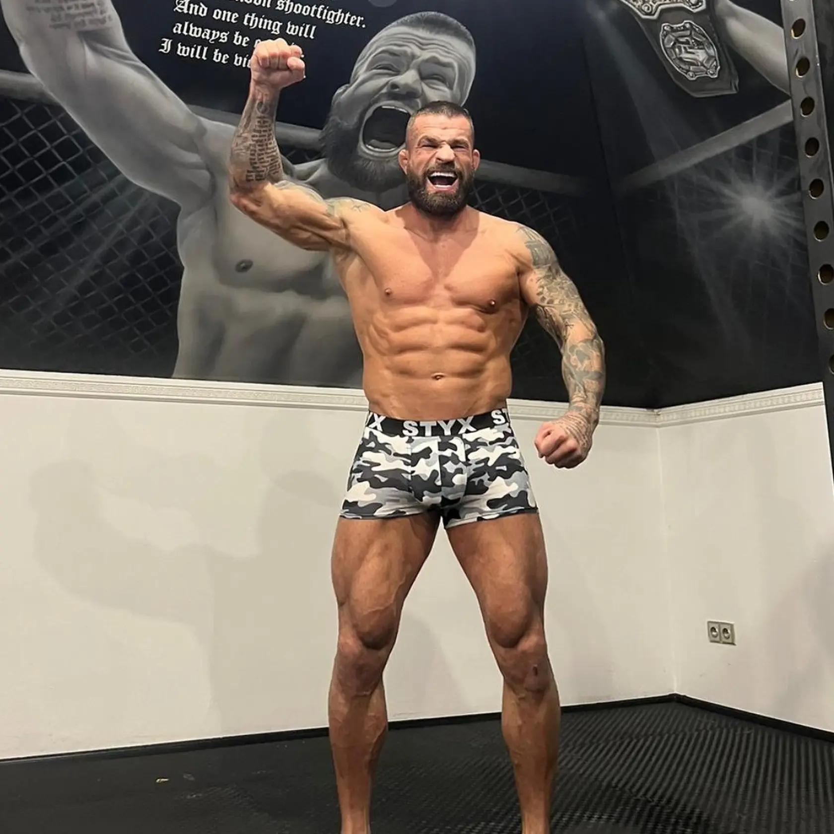Karlos Vémola v skvelej forme aj krátko pred 40. narodeninami.