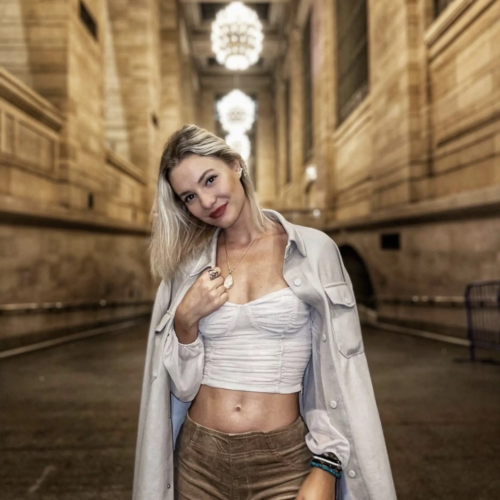 Mirka Hrivňáková je poriadna sexica a má dokonalé krivky.