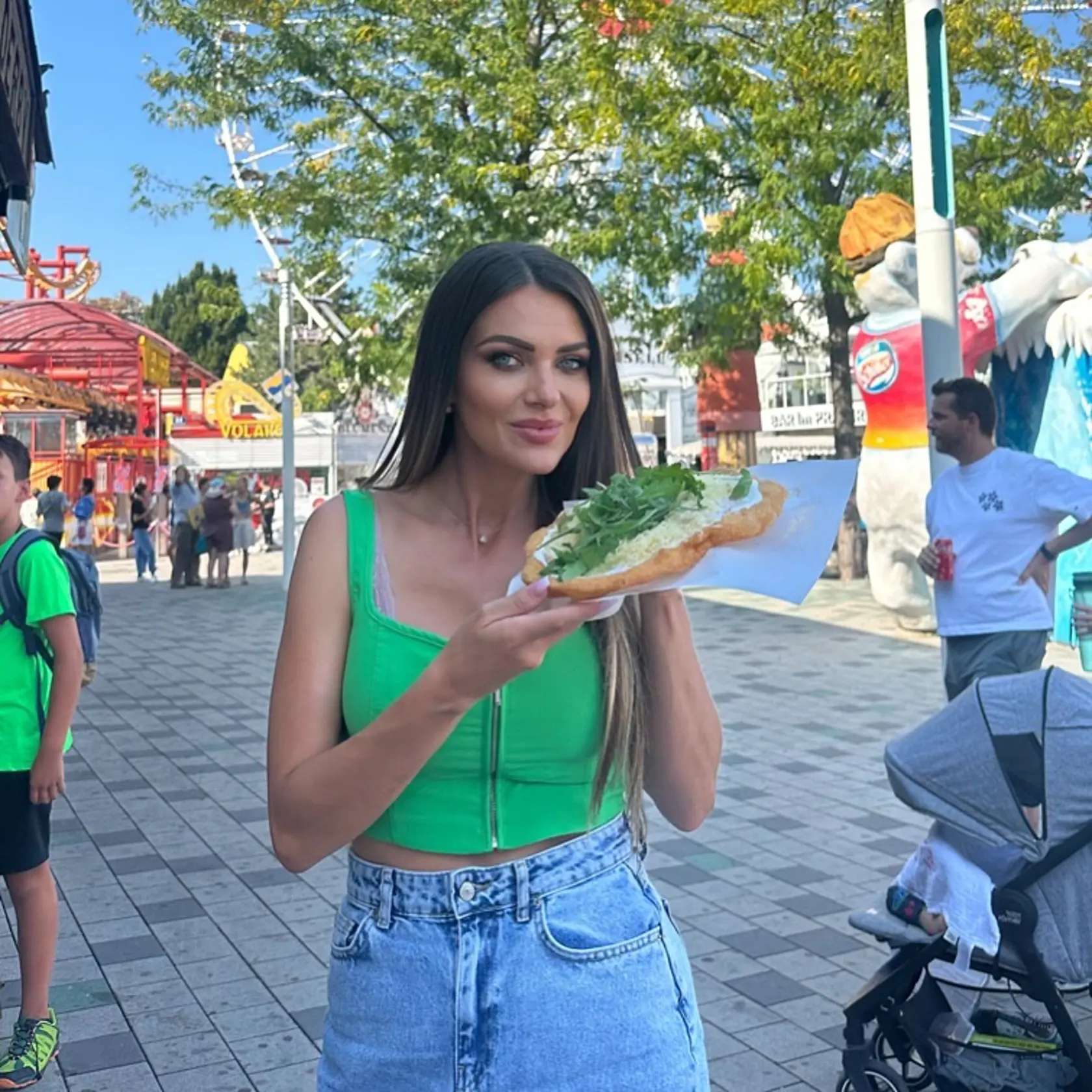 Martina Schindlerová je labužníčka. No dáva si pozor, aby sa vmestila do šiat!