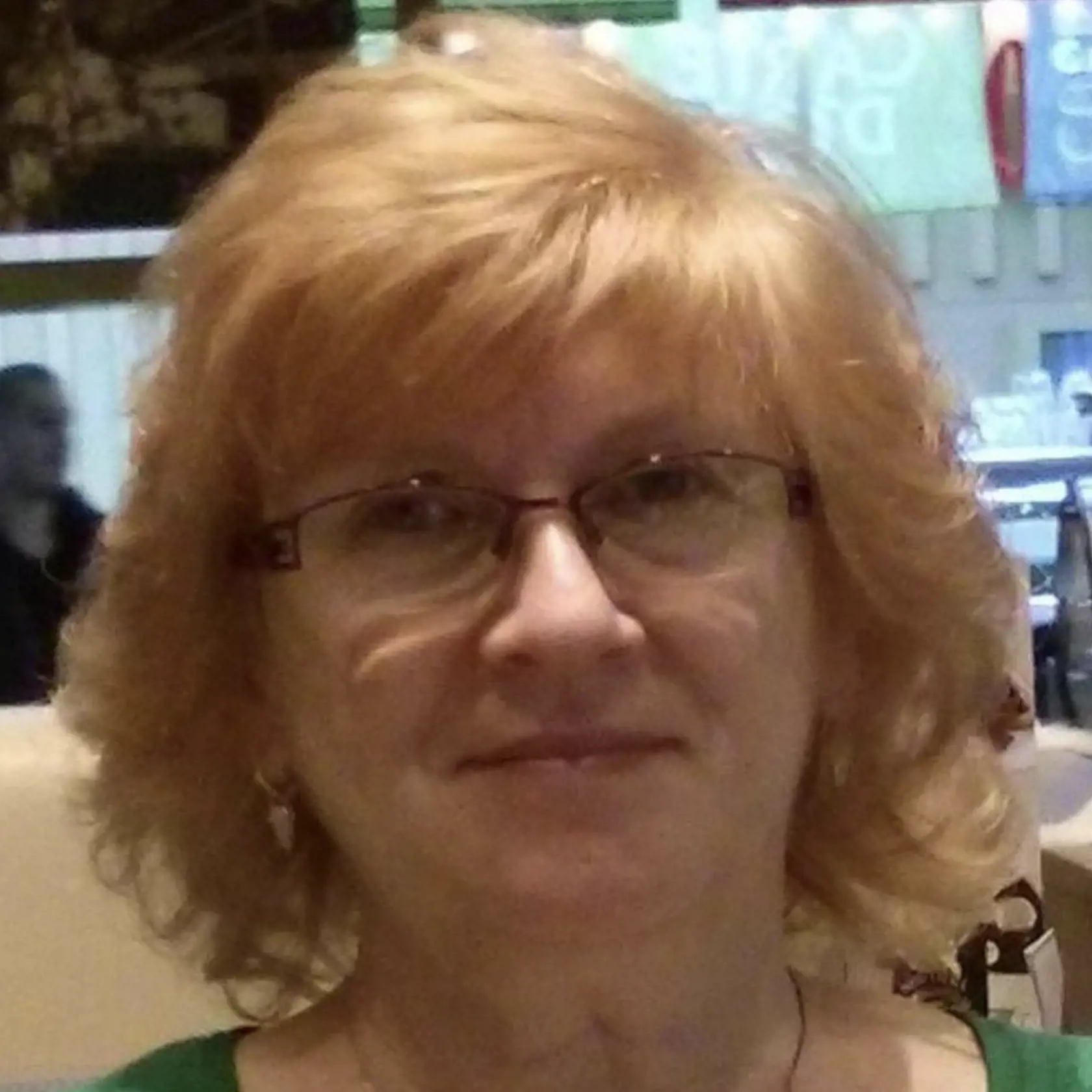 Eva Rothová, manželka bývalého generálneho riaditeľa a súčasného predsedu predstavenstva Tesly Stropkov Daniela Rotha, také šťastie ako jej muž nemala. Zrážku auto, v ktorom sa viezli, neprežila. Za obľúbenou učiteľkou smútia nielen jej blízki príbuzní, ale aj jej súčasní žiaci i tí, ktorých v minulosti učila.