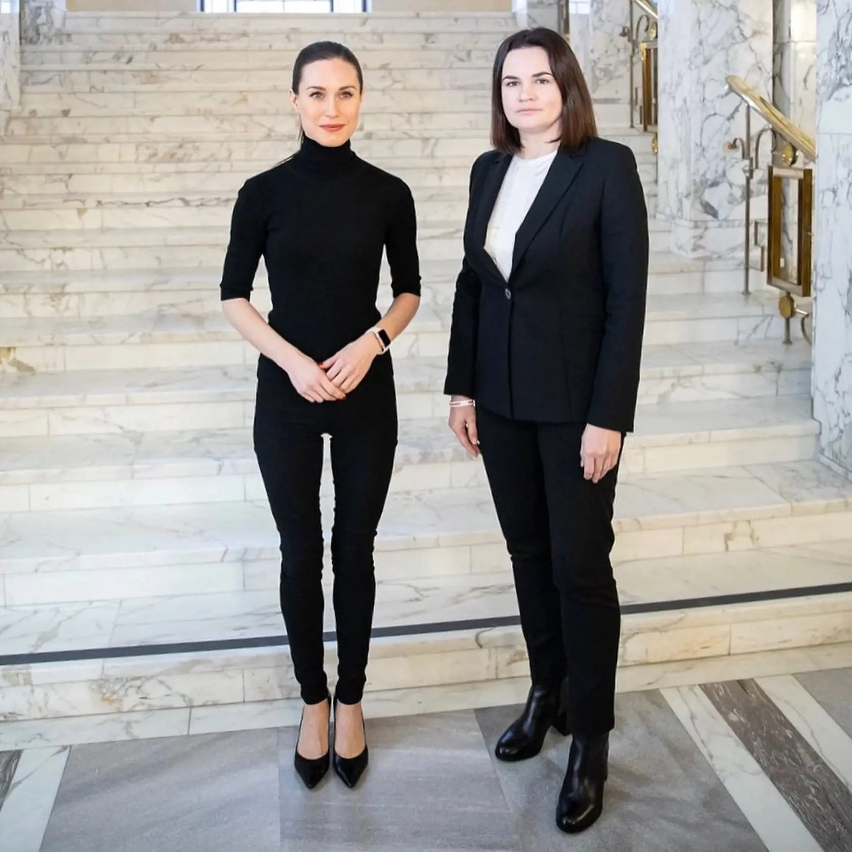 Na stretnutie s opozičnou líderkou Bieloruska Sviatlanou Cichanovskou si dala legíny, ktoré mnohých pobúrili. Vyčítajú političke, že takýto kúsok sa na danú príležitosť nehodí.