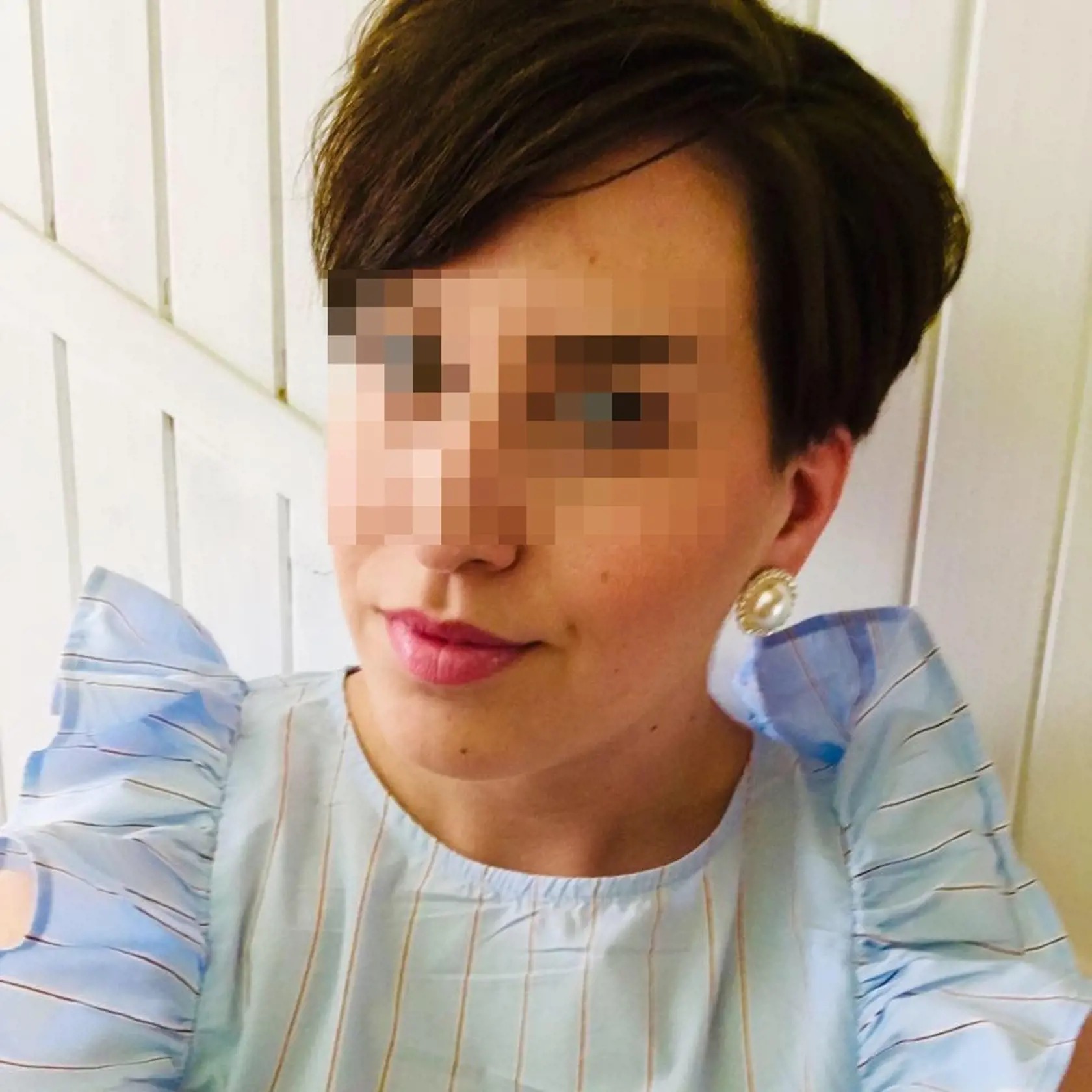 Pri nehode prišli o život rodičia Eva (†31) a Marek (†37) a dcérka Prea Sofia (†8). Prežil iba ročný synček, ktorý bol prevezený do nemocnice v Nových Zámkoch.
