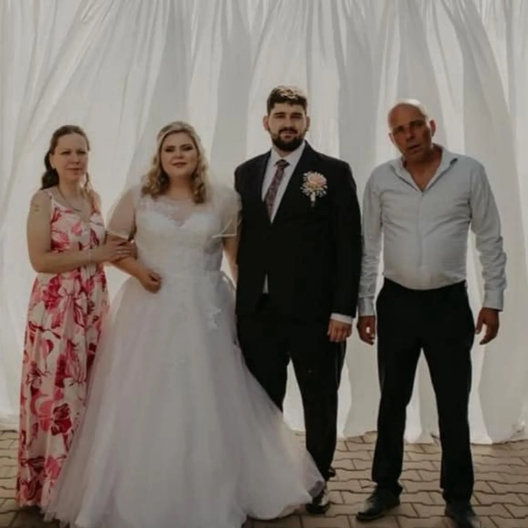 Medzi najvýznamnejšie životné momenty, ktoré si vysnívala, bola stužková a svadba jej dcéry. Napokon ich aj skutočne zažila a na svadbe žiarila v krásnych šatách, ktoré si sama vybrala. 