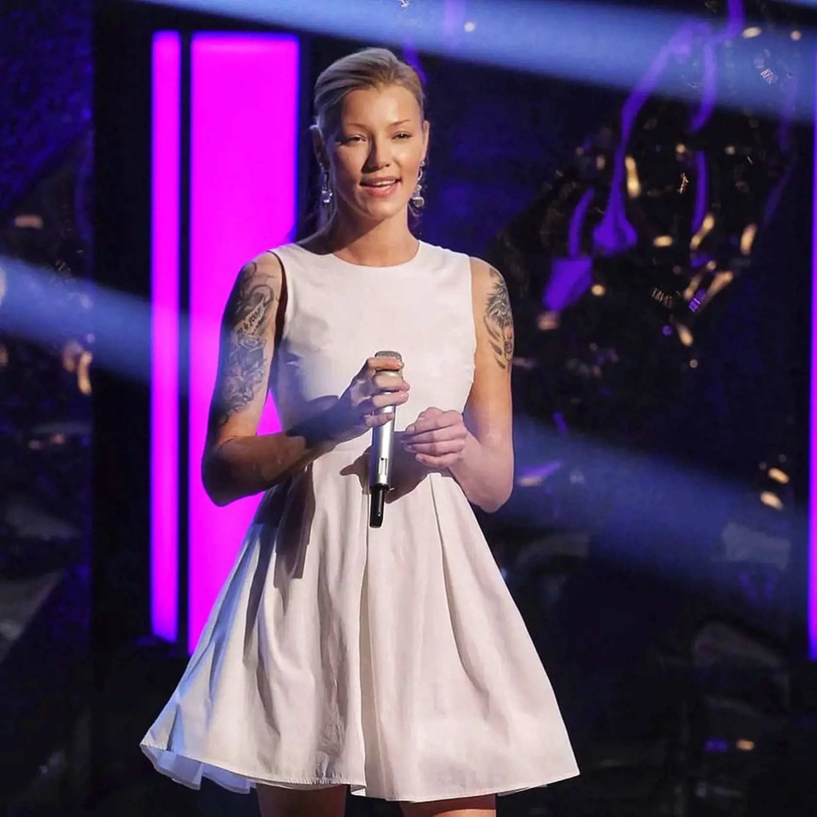 Česká speváčka Helena Zeťová náhle zomrela vo veku 44 rokov. Jej mŕtve telo našli 20. decembra pod oknami domu.