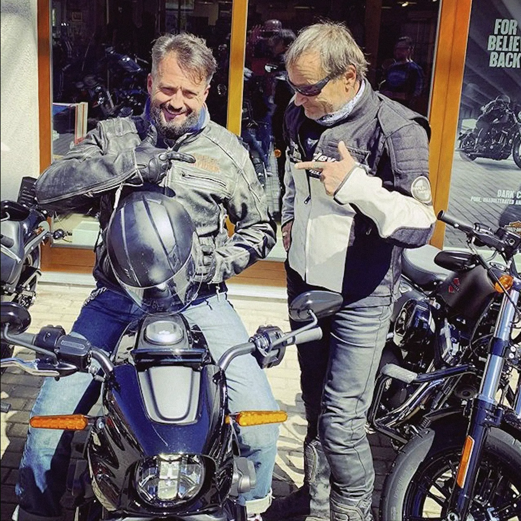 MARIÁN je milovník motoriek a automobilov. Práve preto sa rozhodol študovať na Technickej univerzite
v Košiciach na strojníckej fakulte.