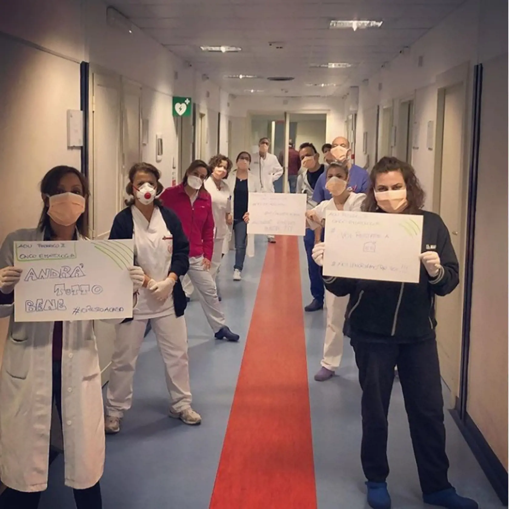 Hrdinovia dnešných dní: Dojemné foto talianskych zdravotníkov, ktorí bojujú s koronavírusom so všetkých síl.