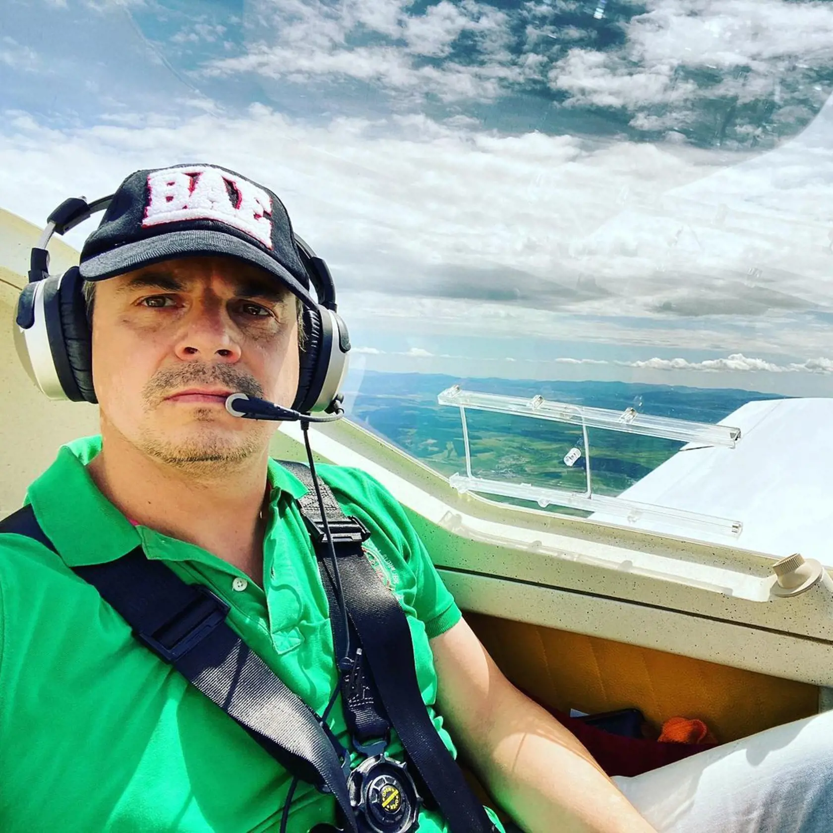 Dano Dangl je okrem iného aj pilotom.