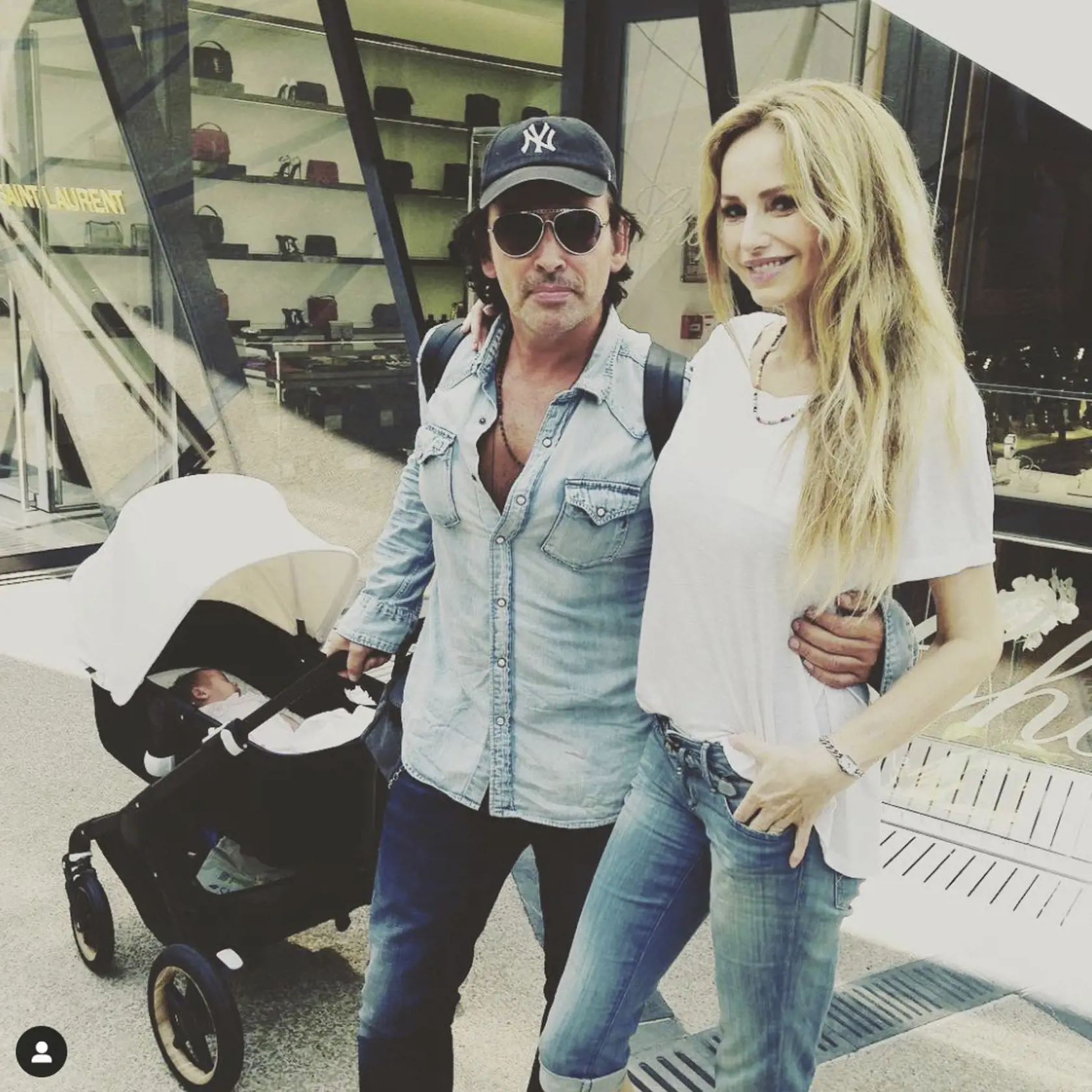 Adriana Sklenaříková rodila 46-ročná: Modelka sa dočkala v auguste 2018, keď ako 46-ročná porodila dcérku Ninu.