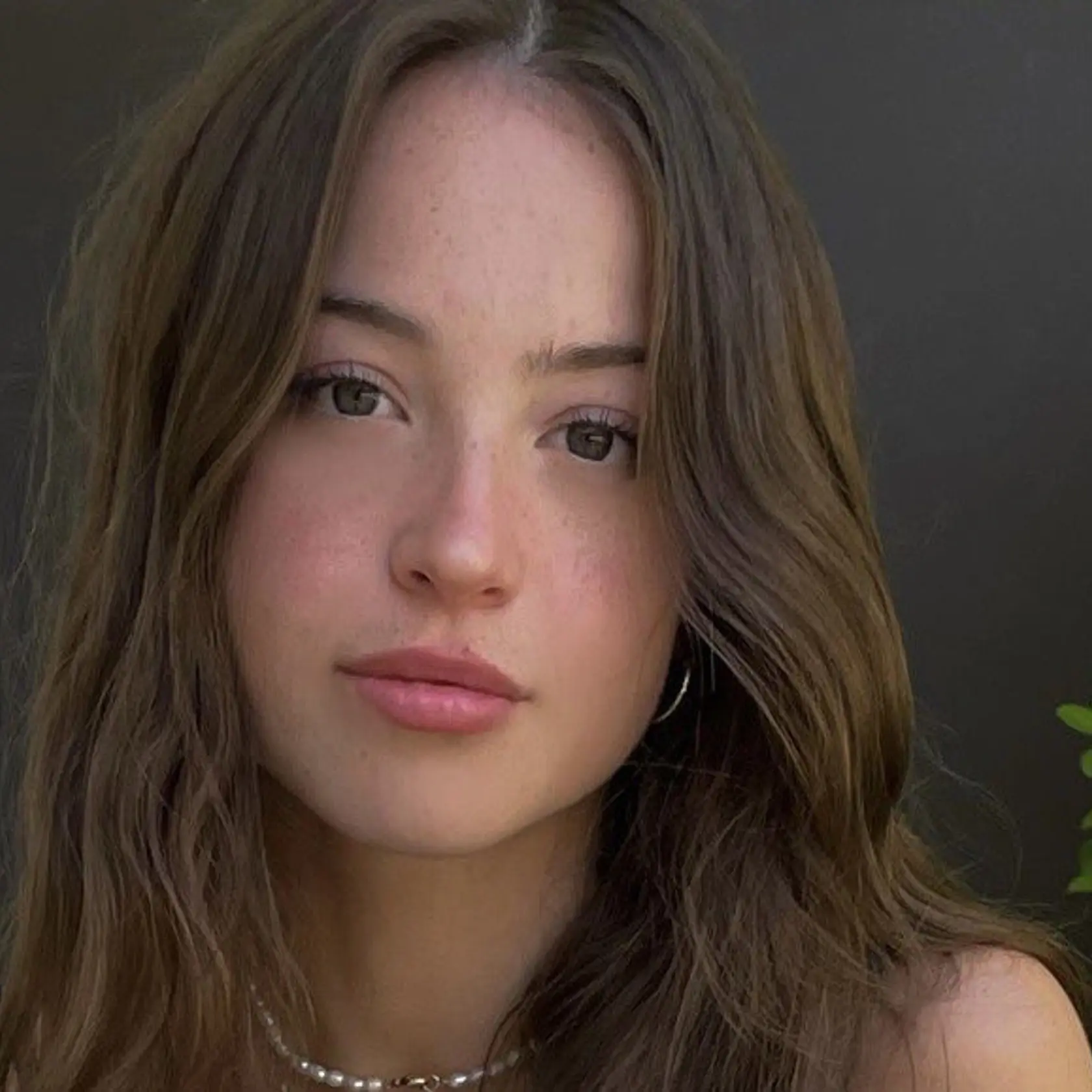 Takto vyzerá dcéra Jennifer Grey. Stella má 20 rokov a na svoju mamu sa príliš nepodobá.