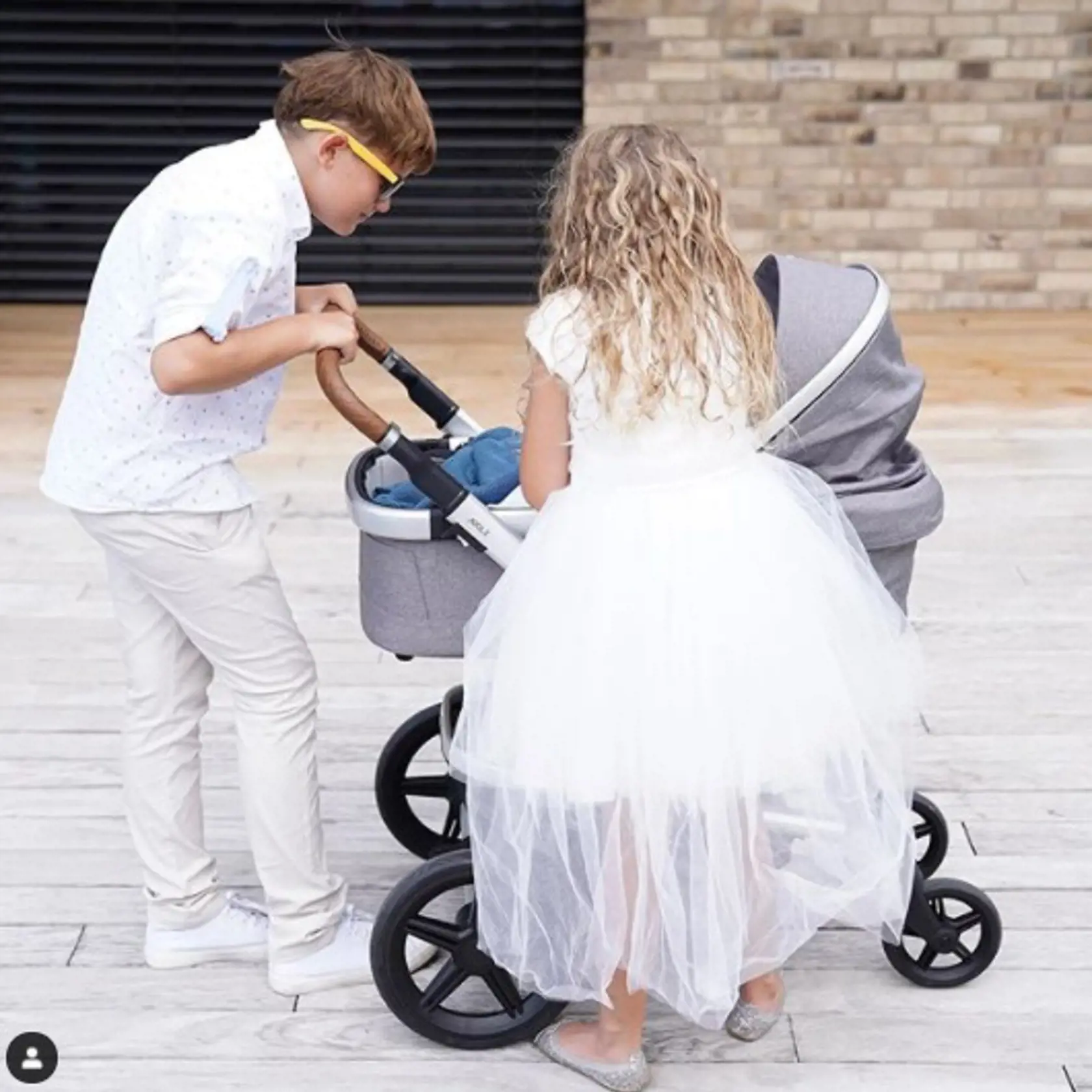 Malá Zoe je krásne dievčatko! Verná kópia svojej slávnej maminy.