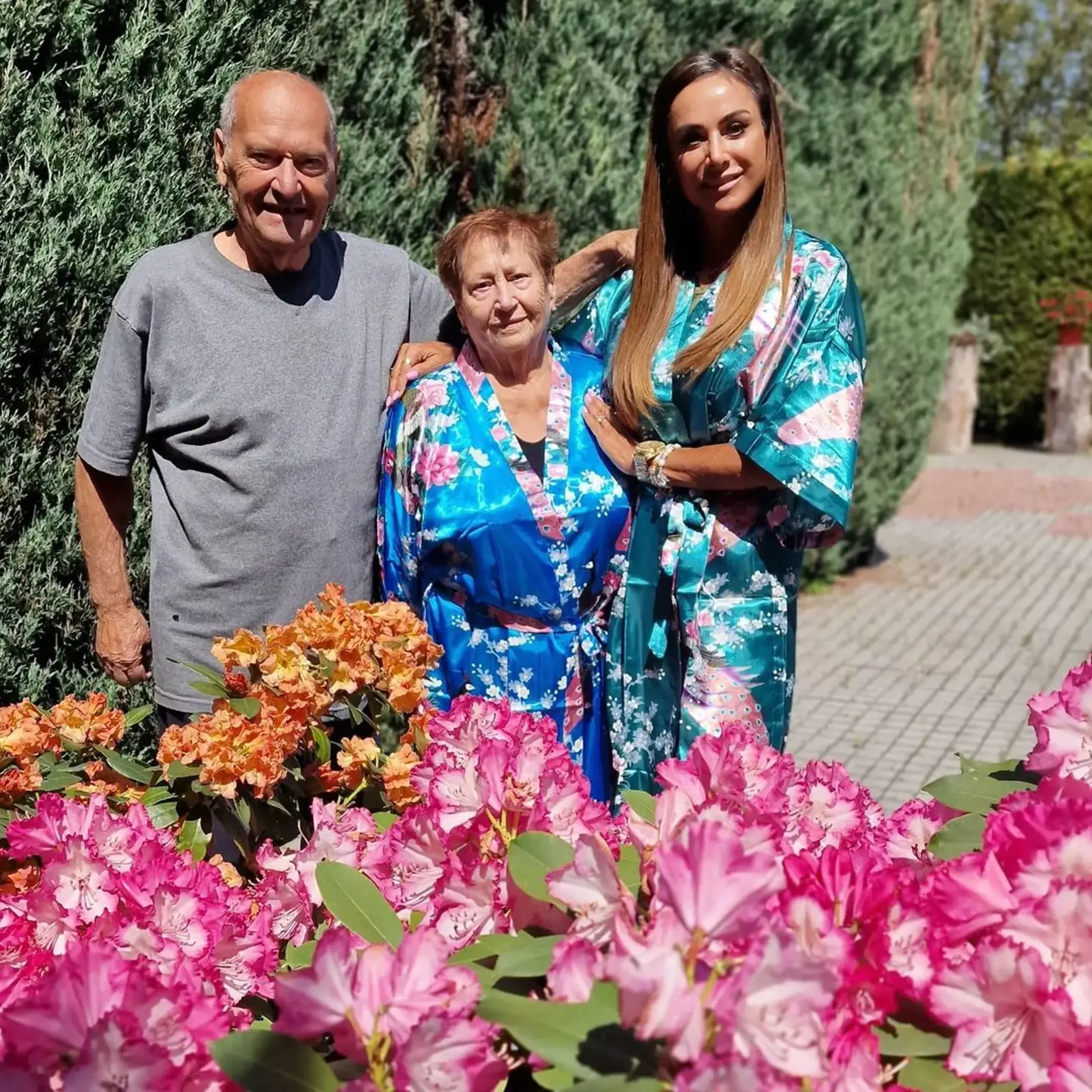 Zora Czoborová s milovanými rodičmi. Otec ju už viac neobjíme.