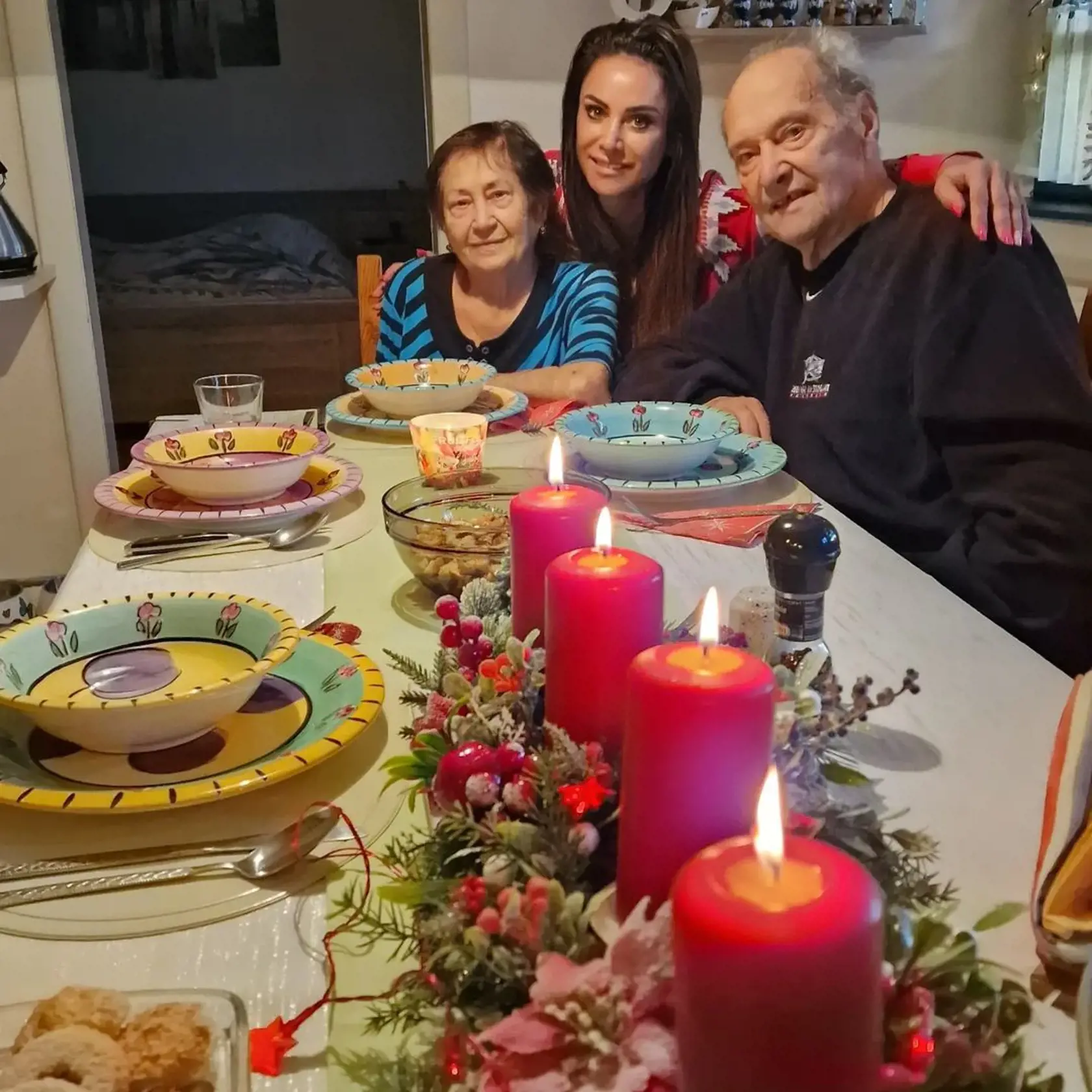 Zora Czoborová s milovanými rodičmi. Otec ju už viac neobjíme.