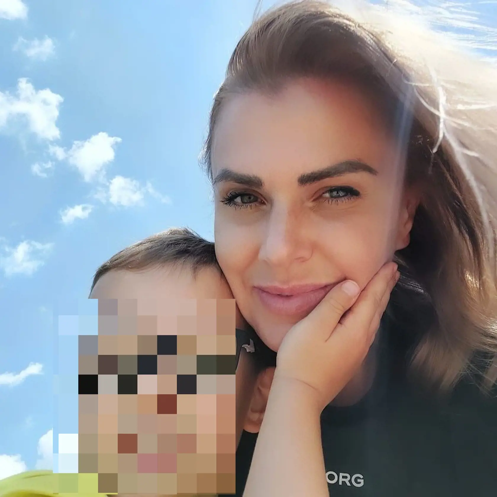 Sympatická Zuzana, ktorá sa na galavečeri objavila po boku Romana Mikulca podľa našich zistení vychováva malého syna.