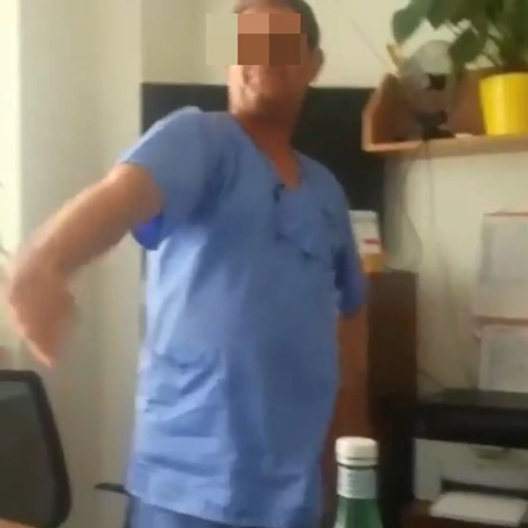Zo smrti zhruba 10 ľudí polícia viní Vanessu Pútikovú a Ivana Biháryho.