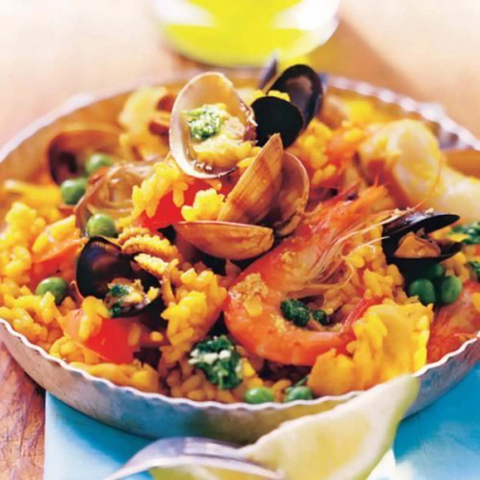 Paella je typické andalúzske jedlo, chutné a zdravé.