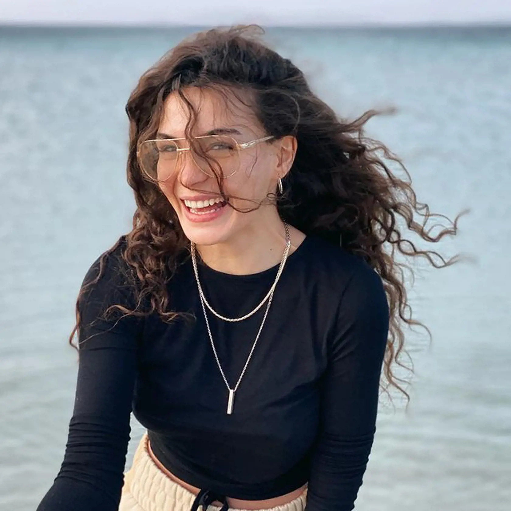 Turecká herečka Ebru Şahin má na instagrame obrovskú základňu fanúšikov, s ktorými zdieľa svoje každodenné radosti.