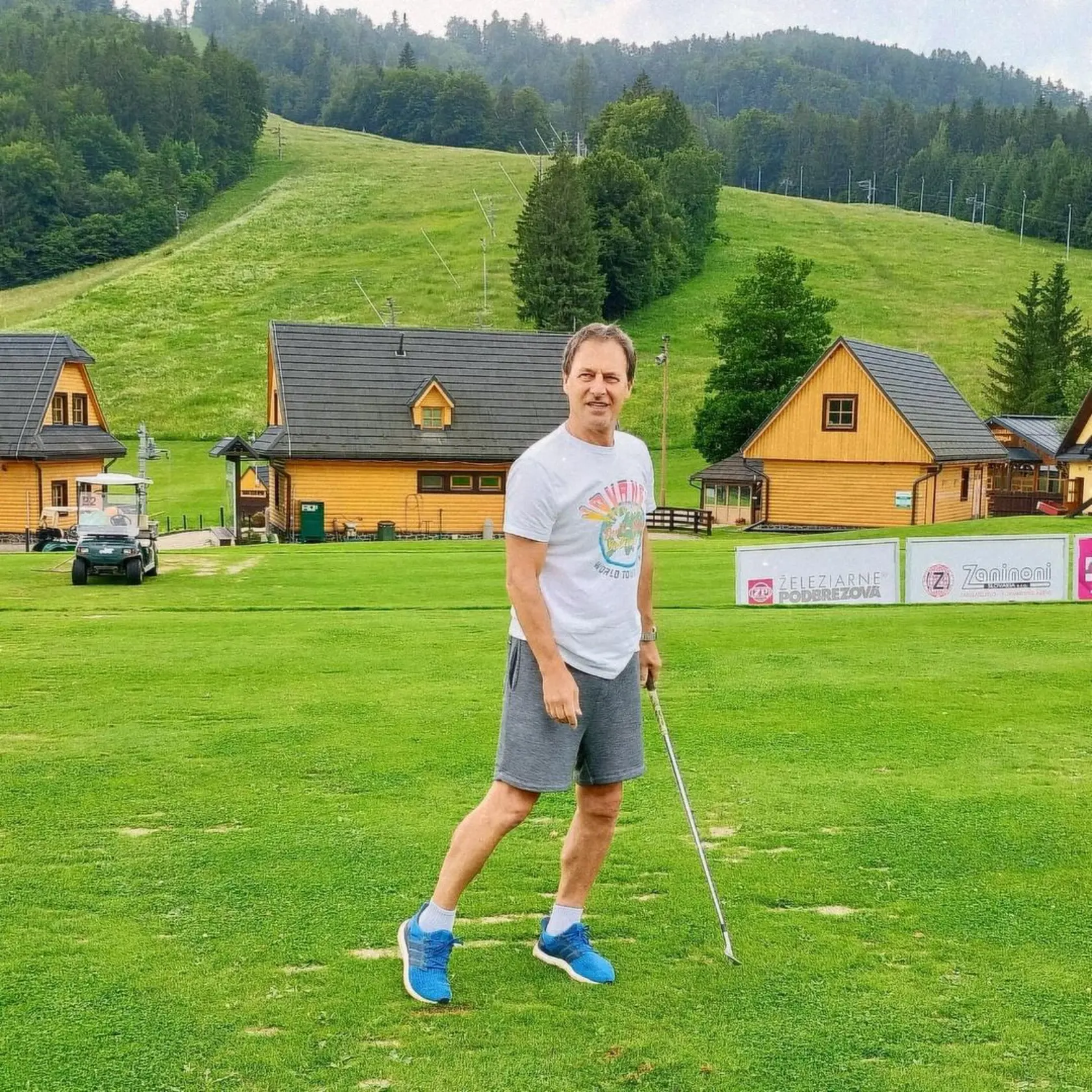 Paľo je vášnivý športovec, stretnúť ho môžete aj na golfovom ihrisku.