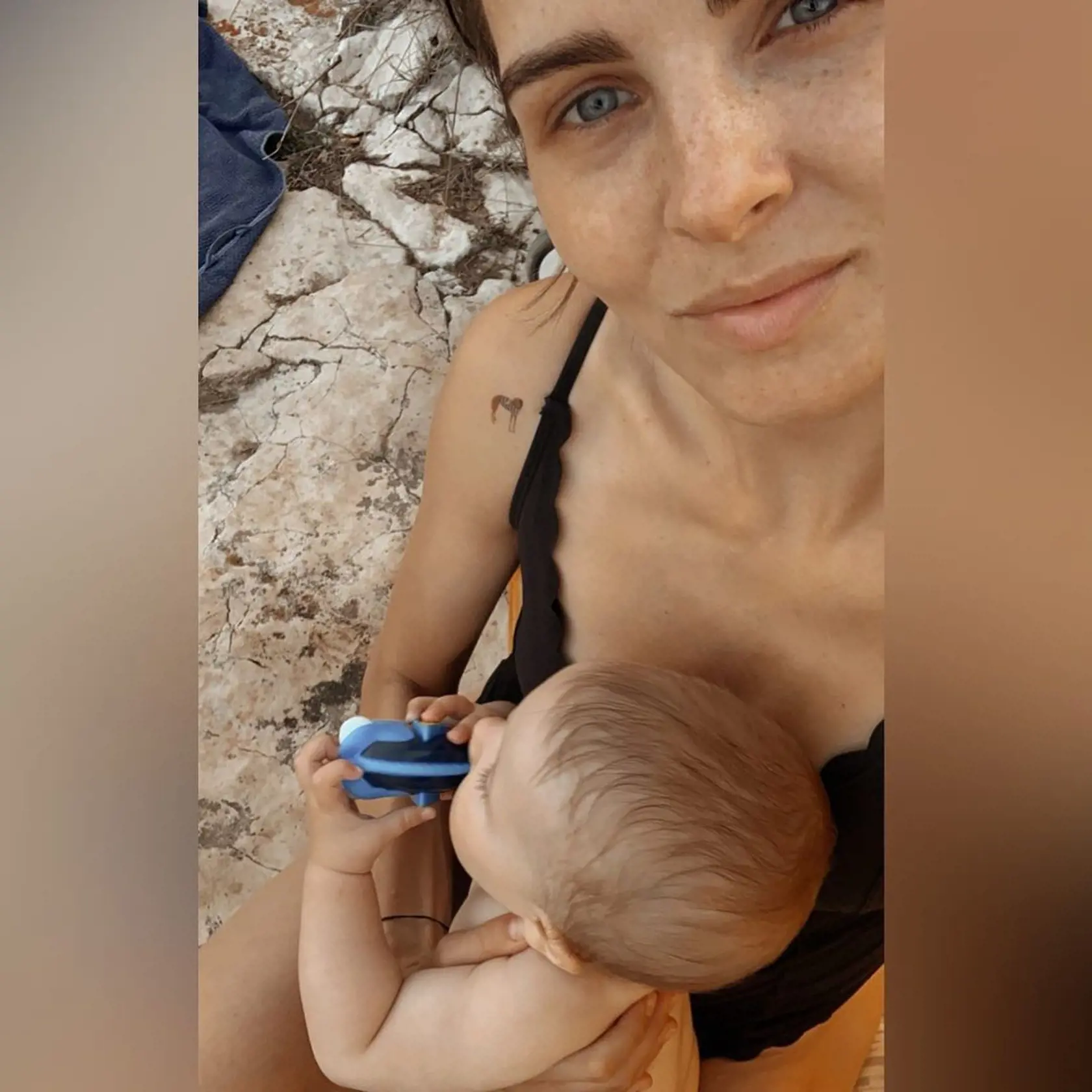 Monika Horváthová s dcérkou