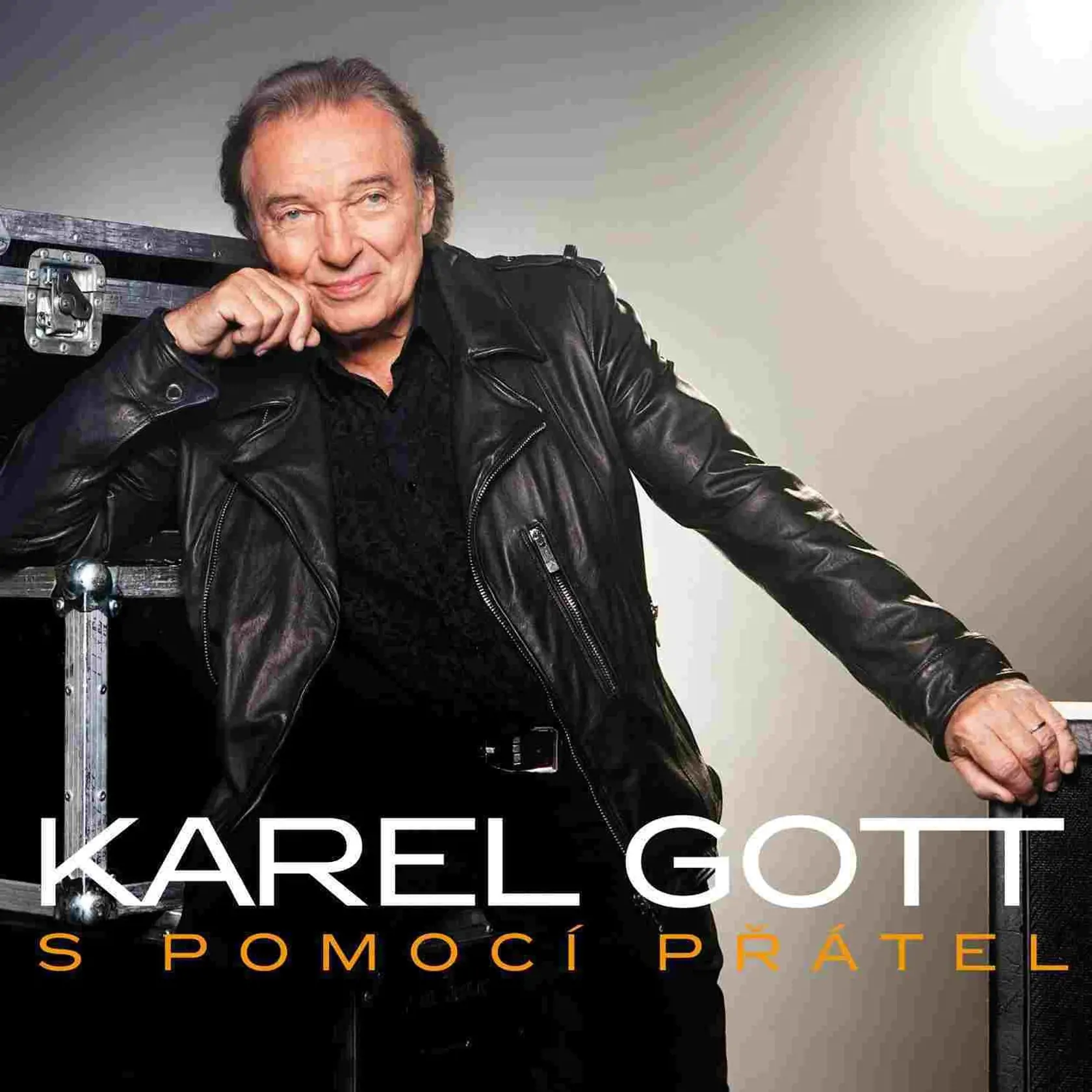Karel Gott po desiatich rokoch vydáva autorský album. 
