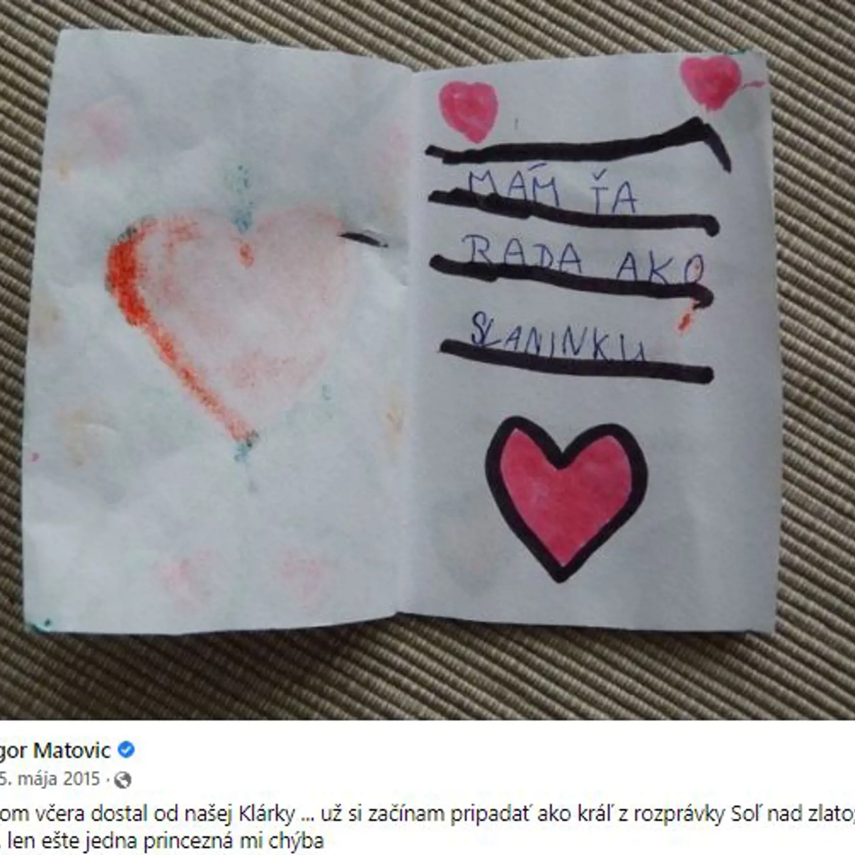 Darček, ktorý dostal Igor Matovič od dcérky Kárky. Má ho rada ako slaninku.