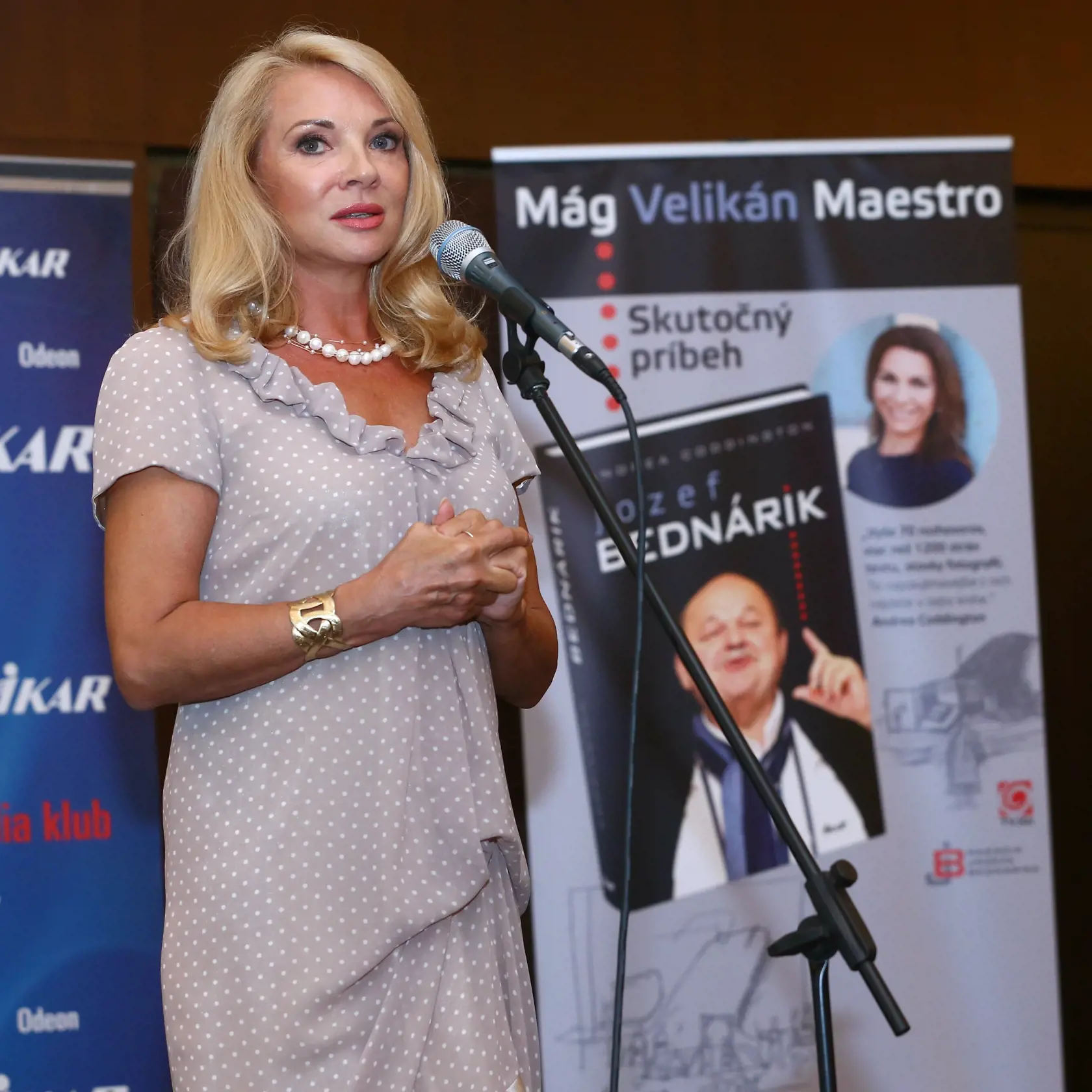 Krst knihy o zosnulom divadelnom režisérovi v bratislavskom hoteli Kempinski.