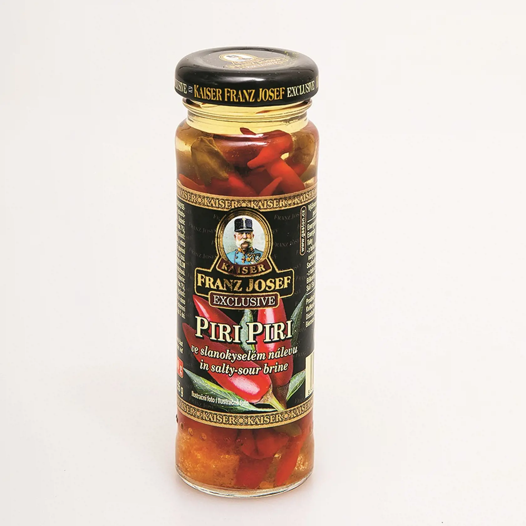 Piri piri
Kaiser Franz Josef, 100 g/ 50 g
Krajina pôvodu/ Španielsko
Zloženie/ papričky piri piri, pitná voda, jedlá soľ, kvasný liehový ocot, regulátor kyslosti: kyselina mliečna
Energia v 100 g/ 269 kJ Tuky/ 0,7 g Sacharidy/ 13 g Bielkoviny/ 1,3 g Soľ/ 3,2 g 
Redakcia hodnotí: Mix tmavočervených a zelených papričiek s veľmi príjemnou sladkasto-paprikovou vôňou a mäkšou konzistenciou. Chuťovo sú veľmi dobré, sladkokyslé a poriadne štipľavé. Hodia sa skôr na zdobenie, pálenie je zaručené.

