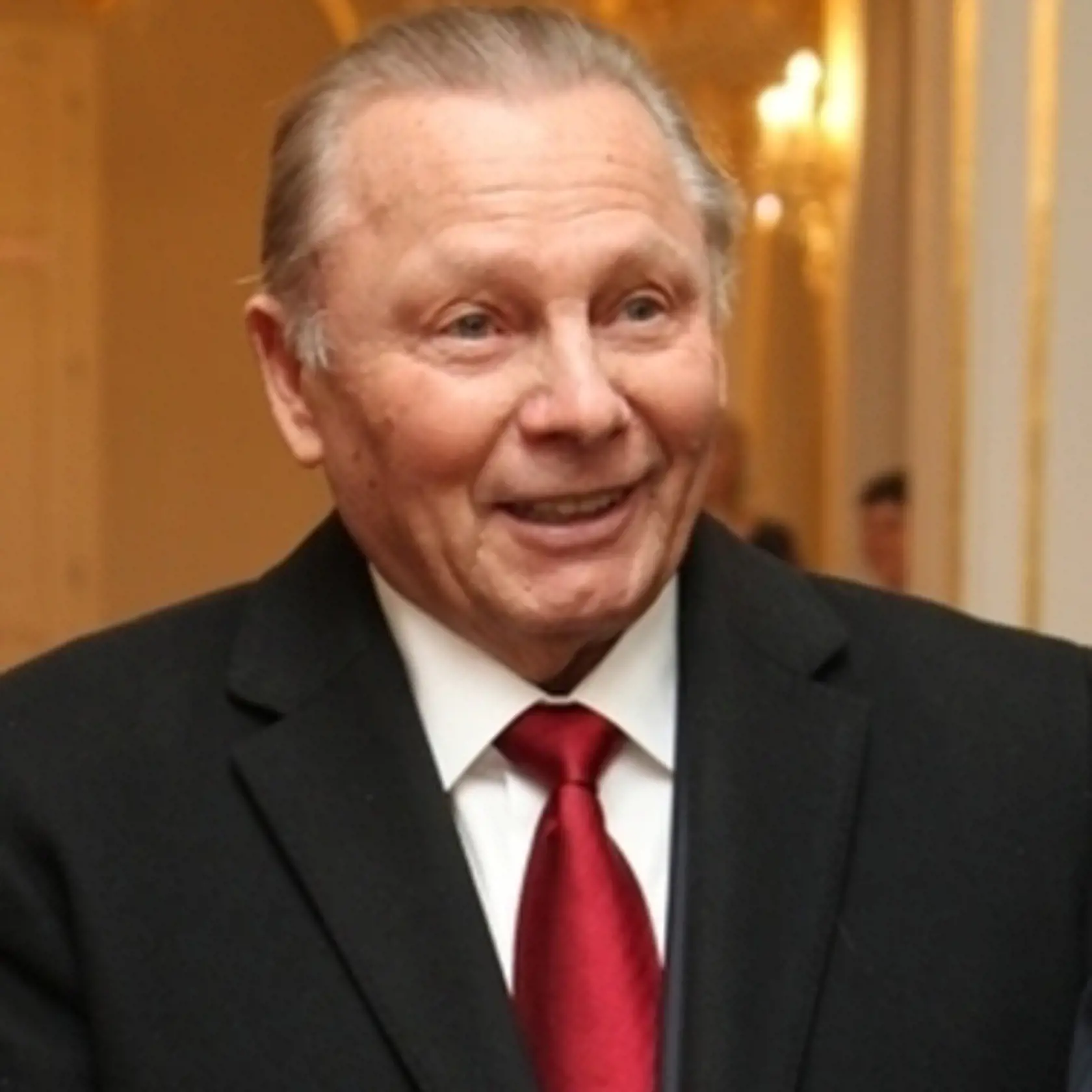 Rudolf Schuster bol druhý prezident Slovenskej republiky (1999-2004).