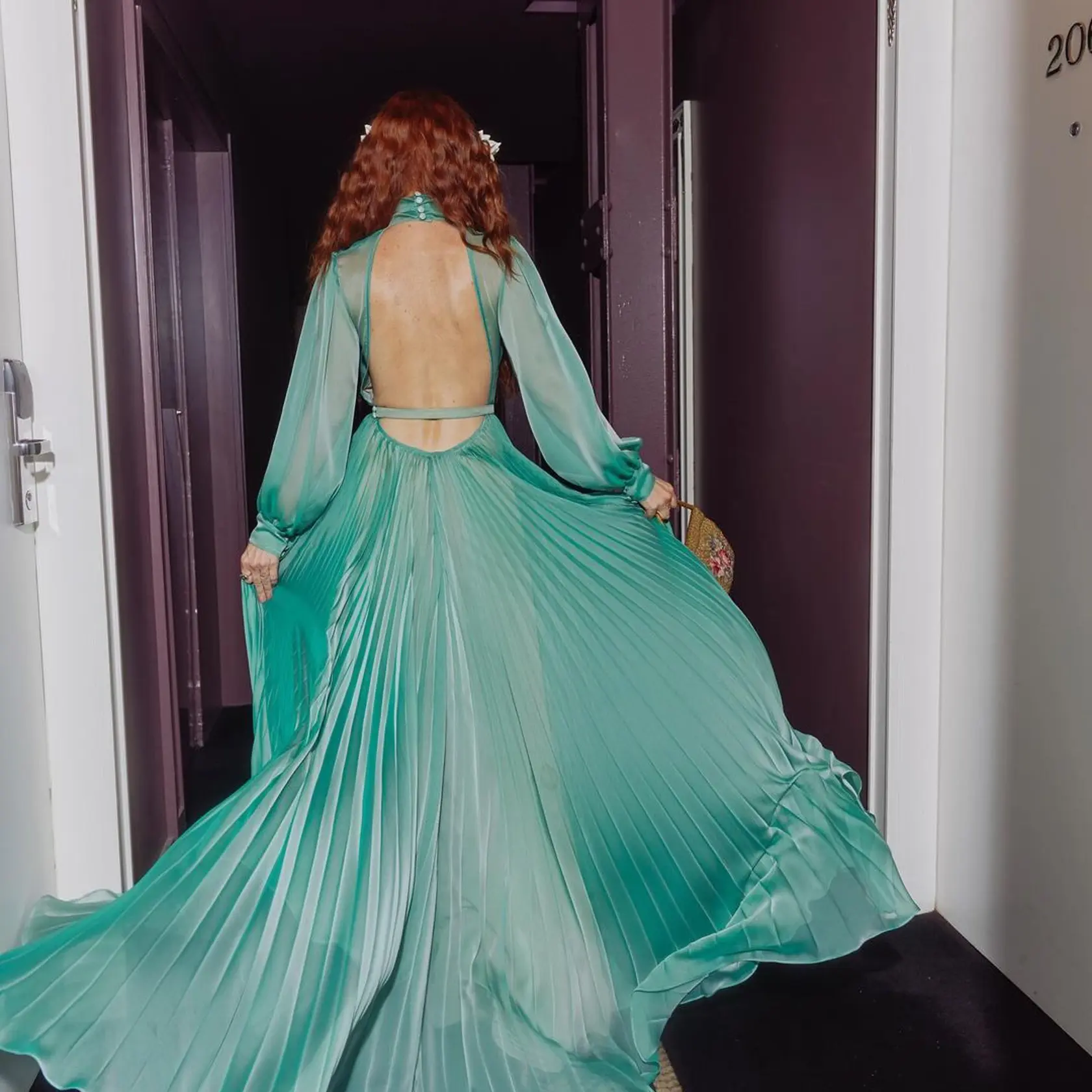 Natalia Oreiro v šatách ľahkých ako vánok. 