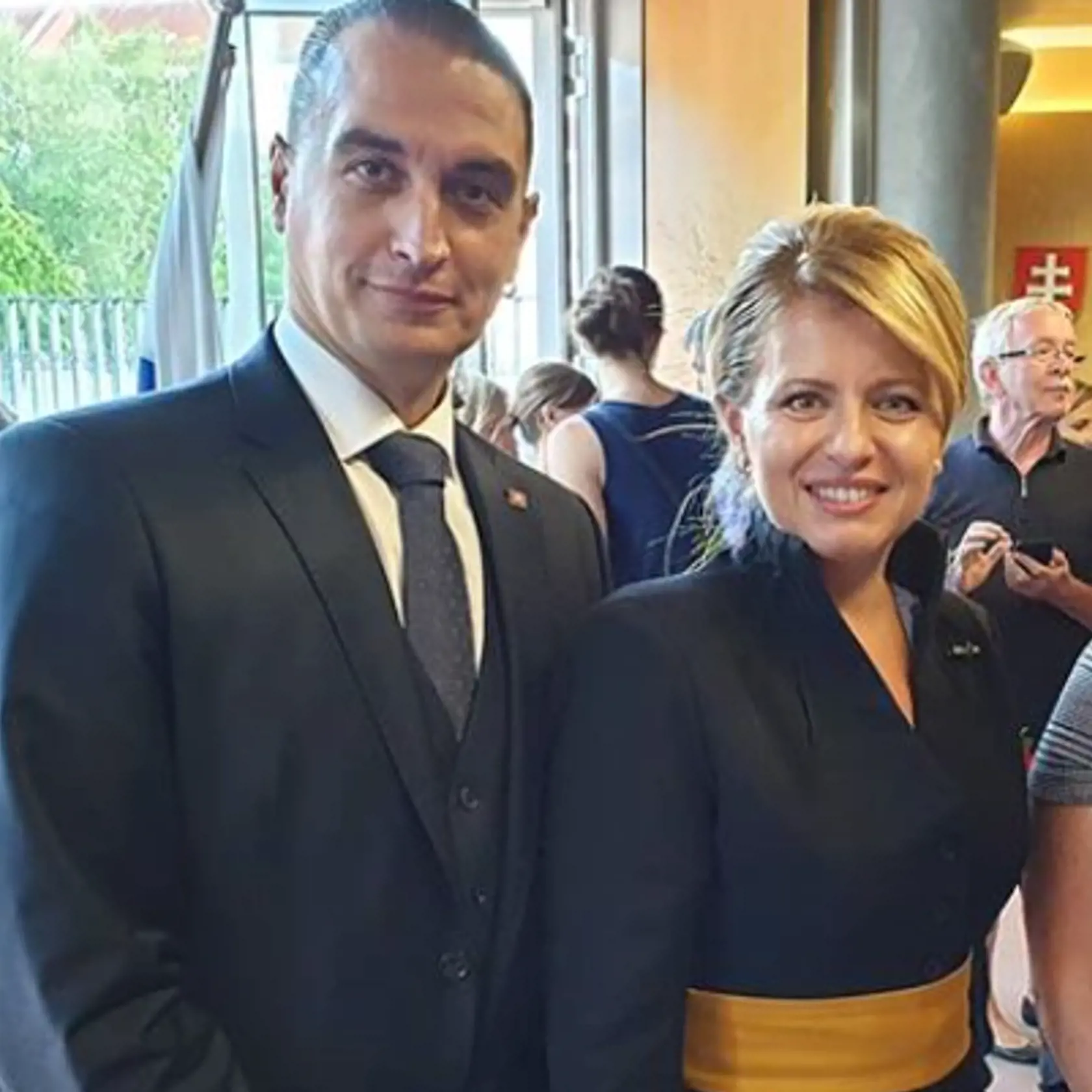 Juraj Rizman s prezidentkou Čaputovou a jeho sestrou Janou v Berlíne.