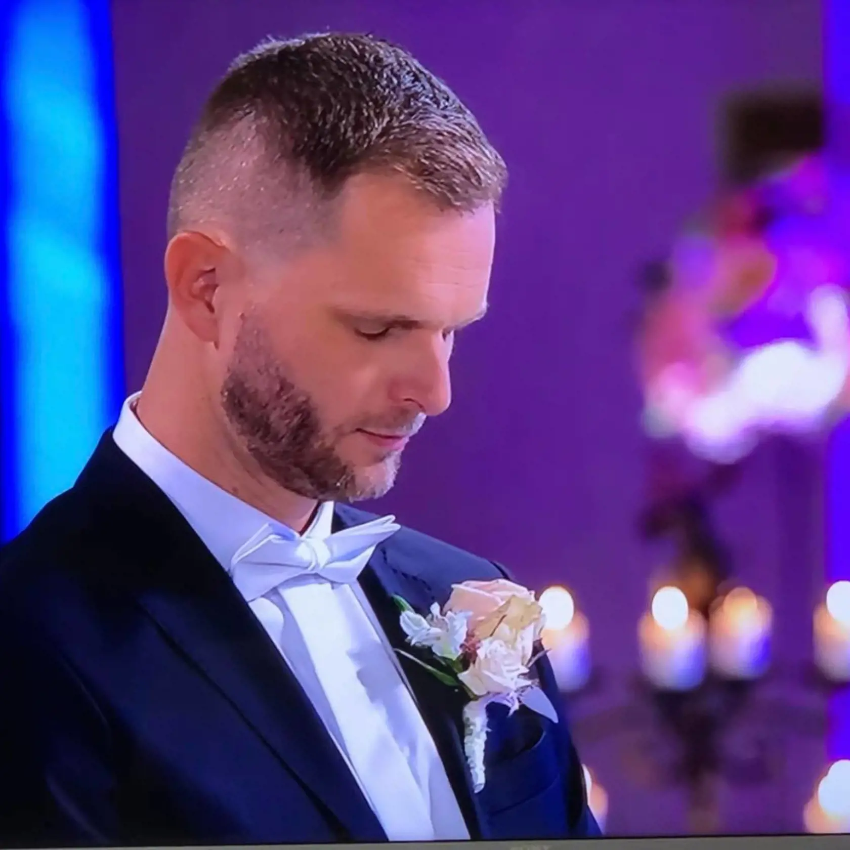 Ženích Michal sa pri pohľade na nevestu netváril príliš nadšene.