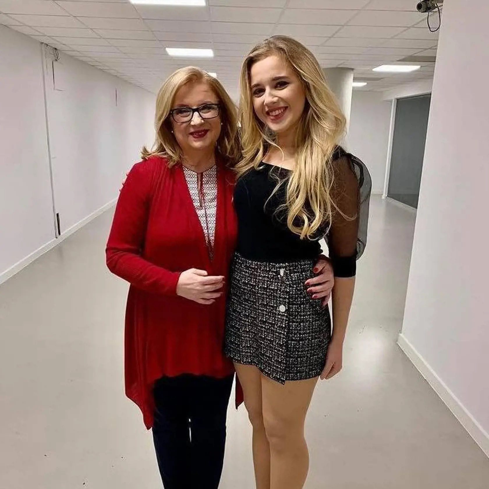 Diana Kovaľová po nakrúcaní relácie Zlaté časy. Na snímke s Eňou Vacvalovou.