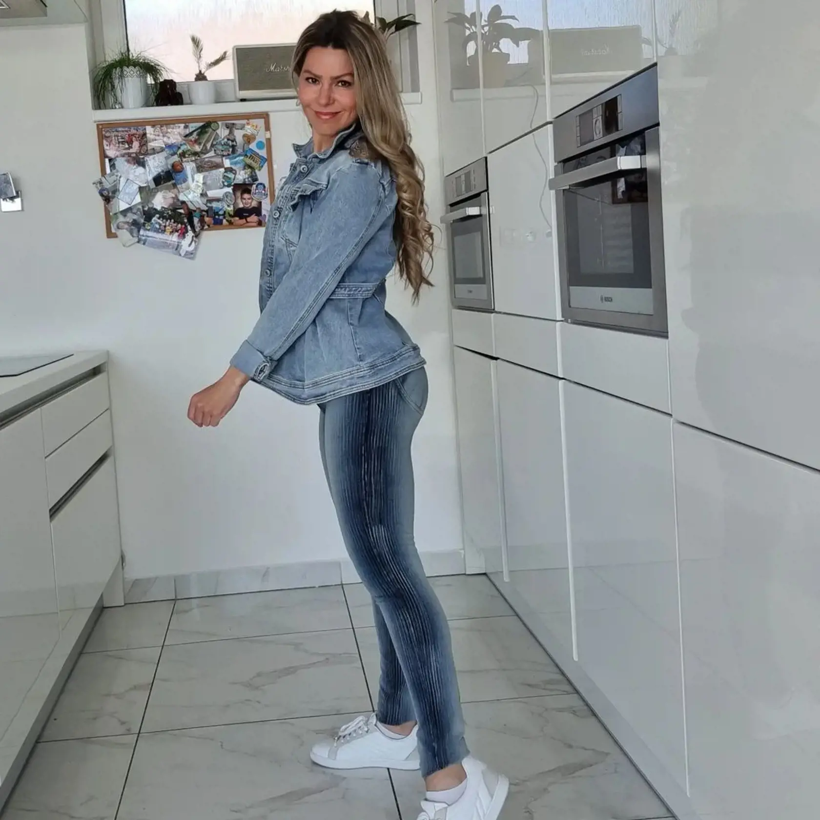 Dominika na svojej postave tvrdo maká.