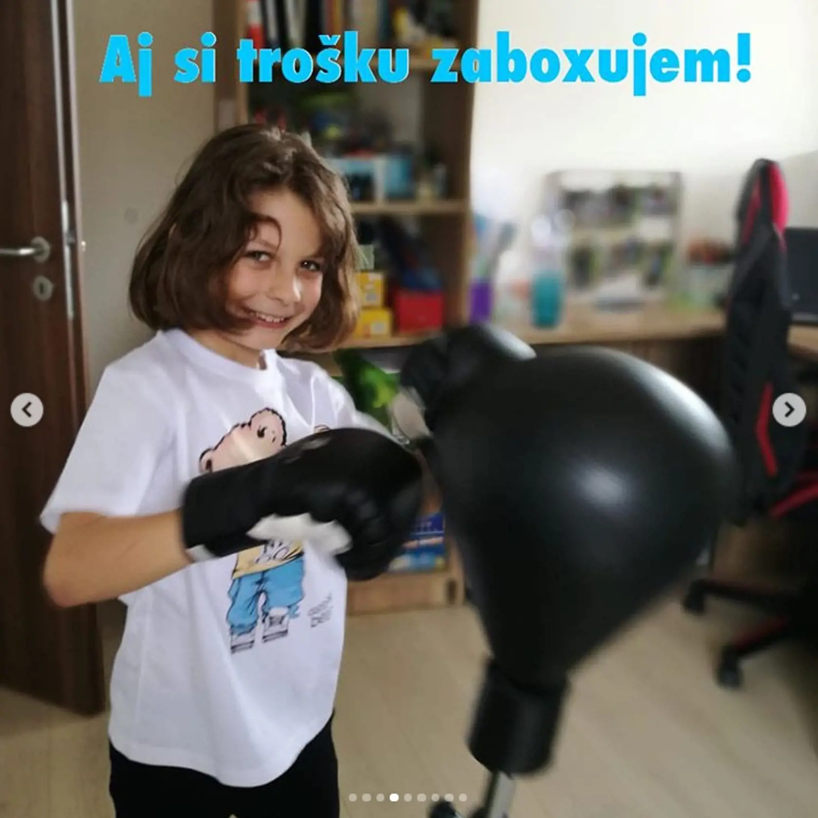 Tobias Král, seriálový Max, má doma plno aktivít. Dokonca si aj zaboxuje.