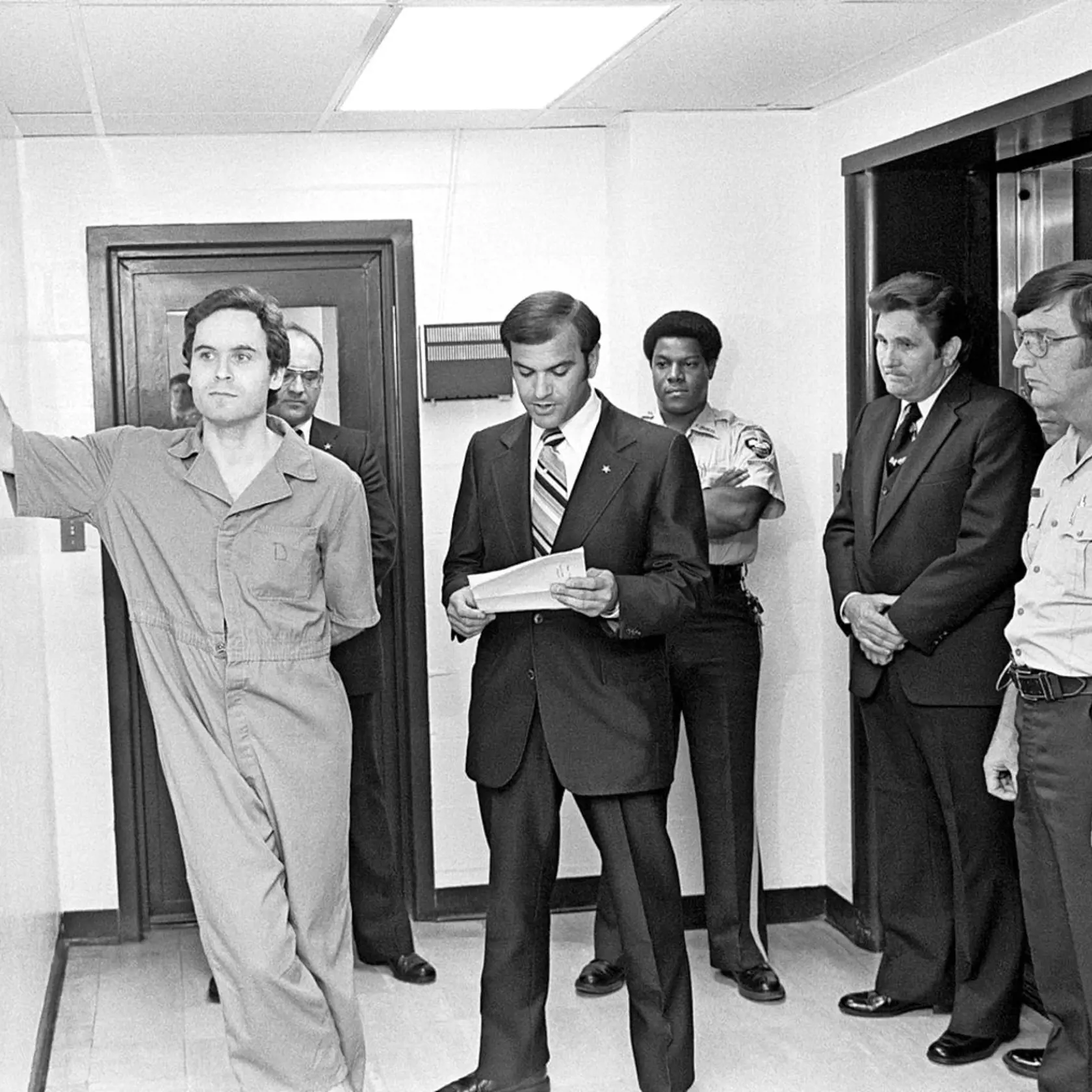 Ted Bundy sa na súde spoliehal na svoje kúzlo, no márne.