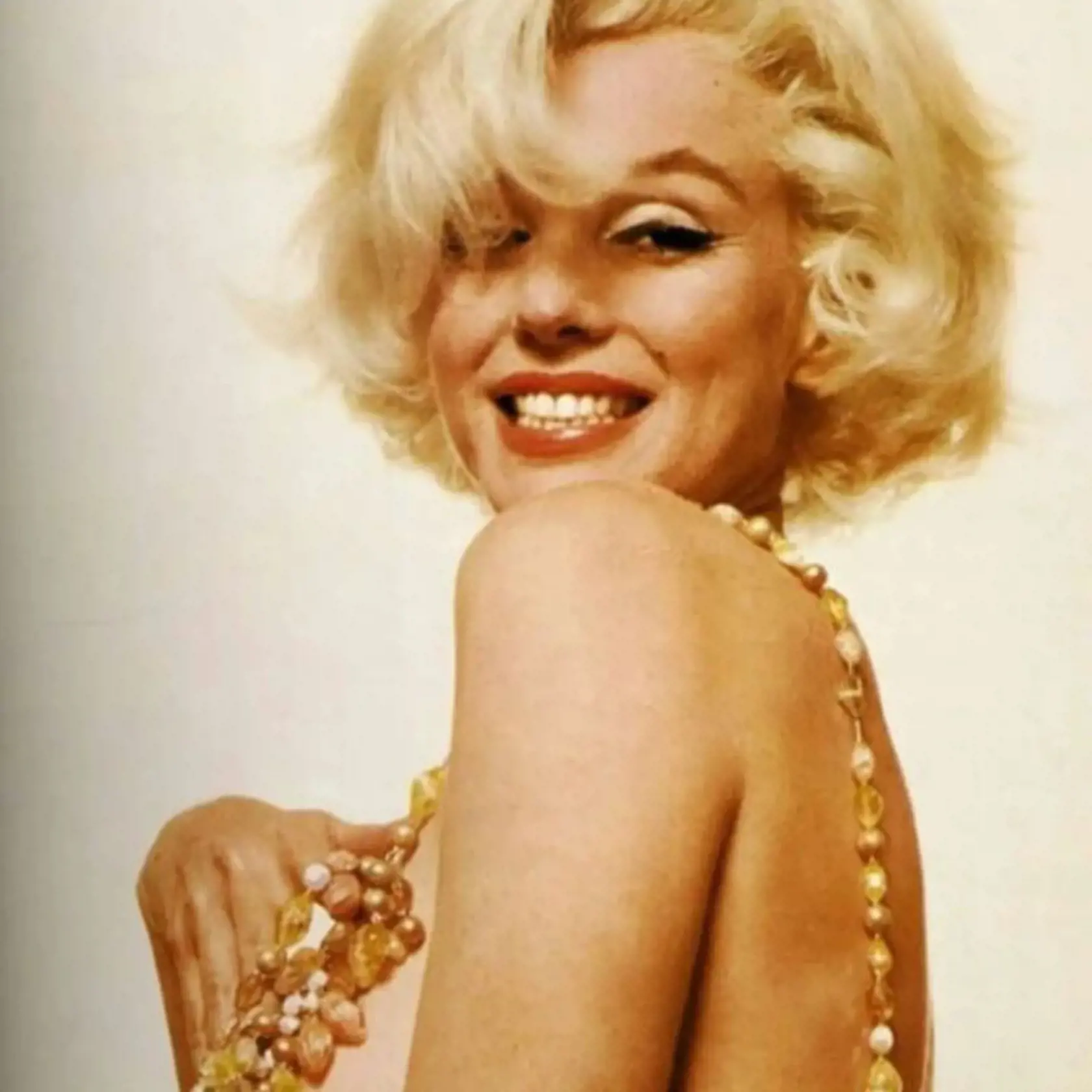 Marilyn Monroe v podobe, v ktorej ju pozná väčšina ľudí. Usmiata, blond a zmyselná.