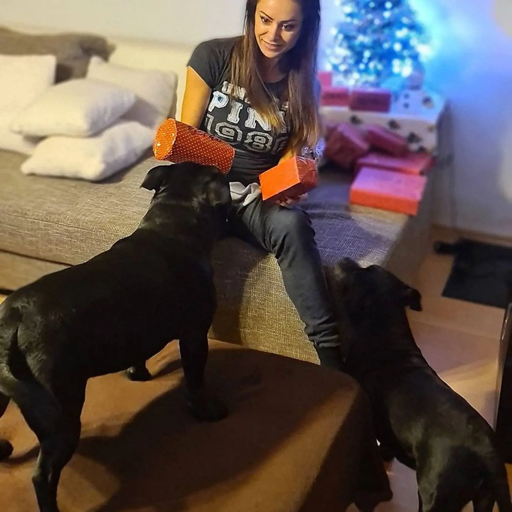 Zora Czoborová - byt má ladený do červena...