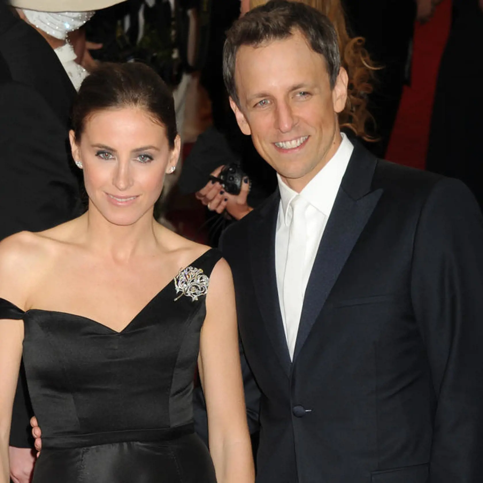Seth Meyers & Alexi Ashe: Moderátor stretol svoju manželku na priateľovej svadbe. Je právničkou a vraj je skvelé, že je známy len jeden z páru.