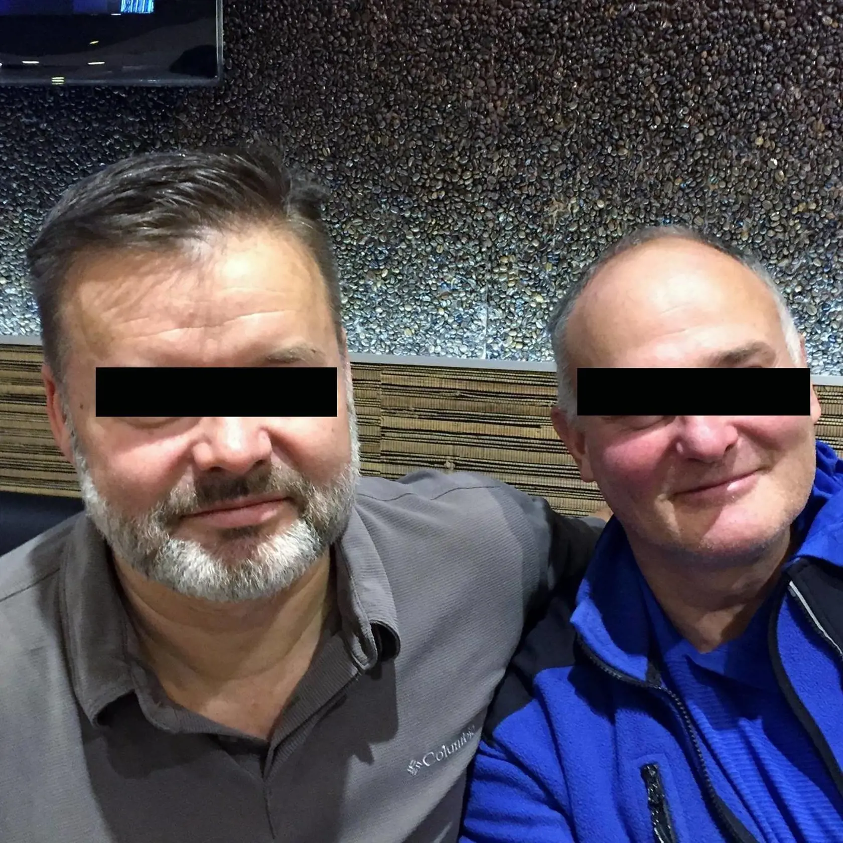 Podľa našich informácií vodičom vozidla, ktoré narazilo do zastávky, má byť člen Deaflympijského výboru Slovenska Dušan D.