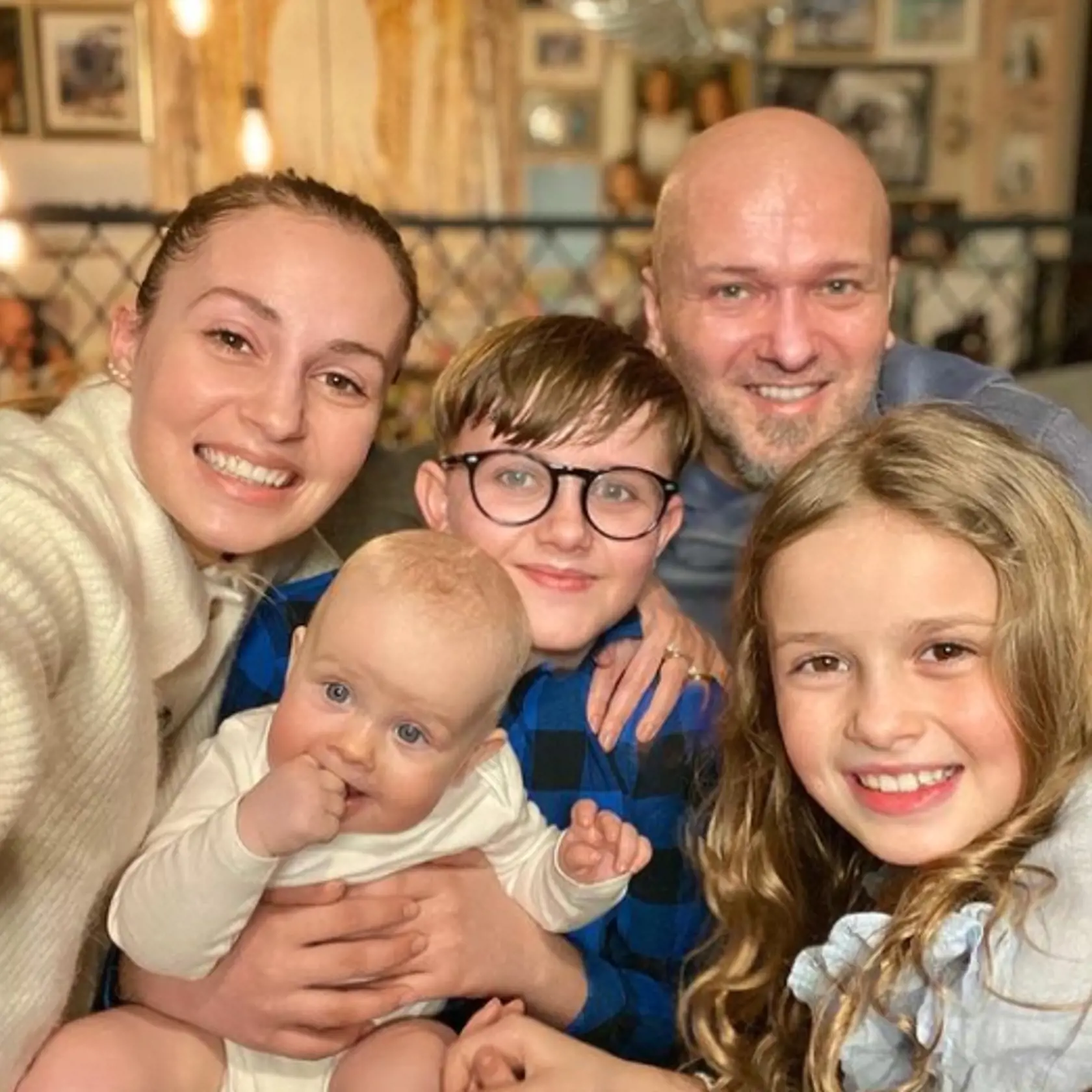 Mária pridala fotku so svojou rodinkou, všimli ste si, že jej dcérka Zoe má rovnaký úsmev ako mamina