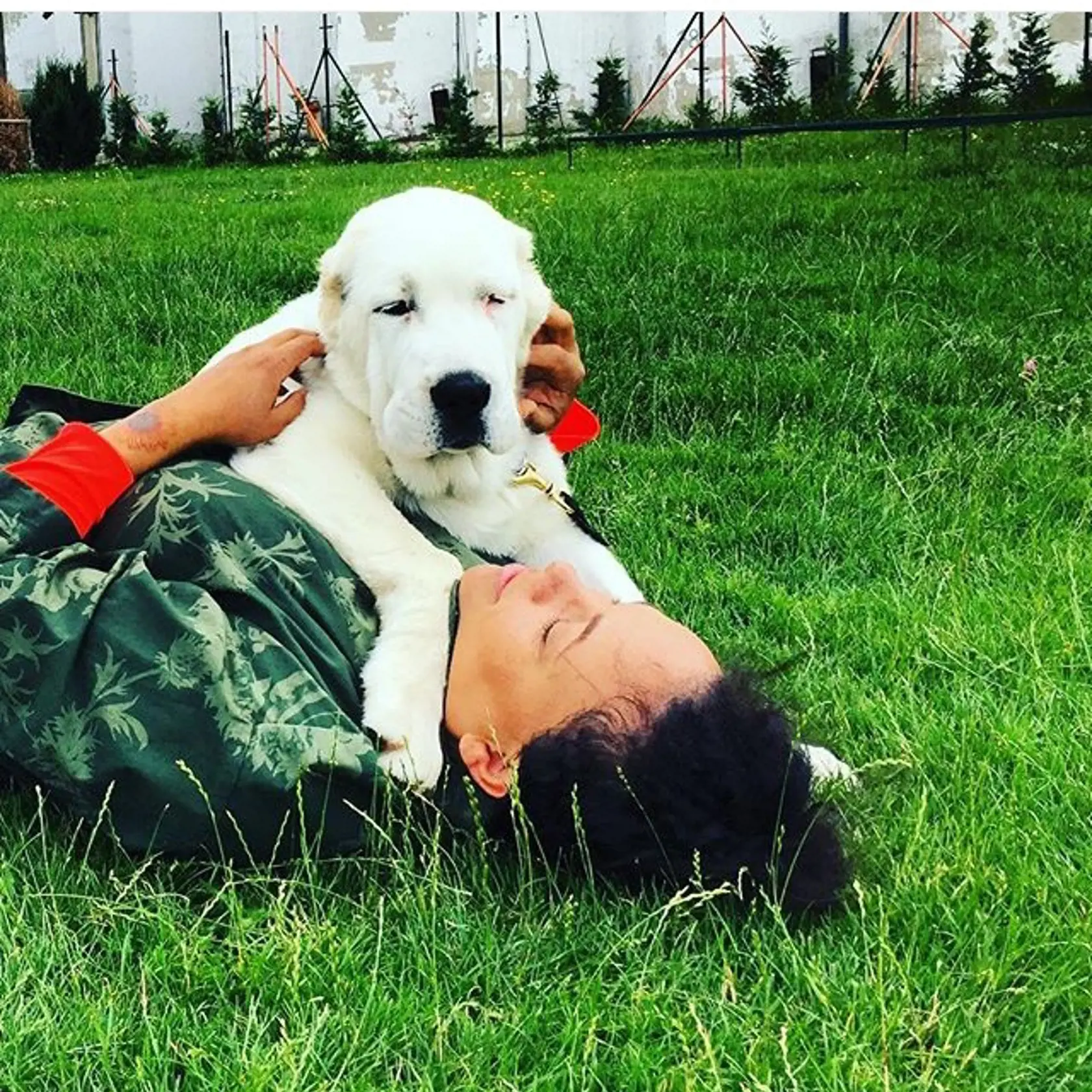 ANI MILISEKUNDU môjho života by som nevymenila a ĎA-KU-JEM za tu jiiizdu,“ napísala Tina na instagrame. 