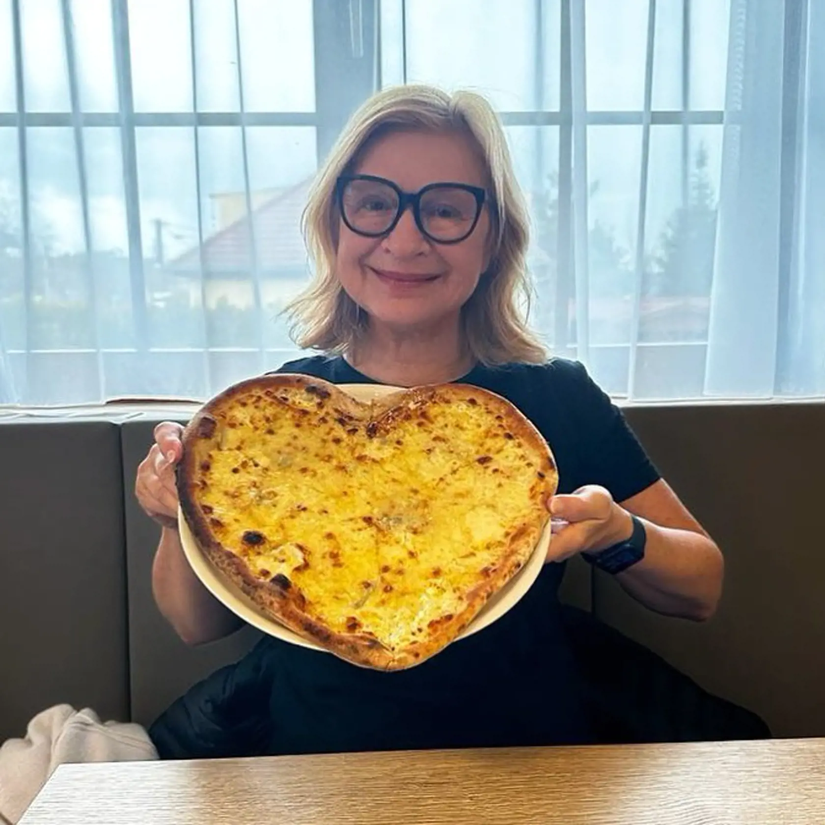 Teší sa z maličkostí.