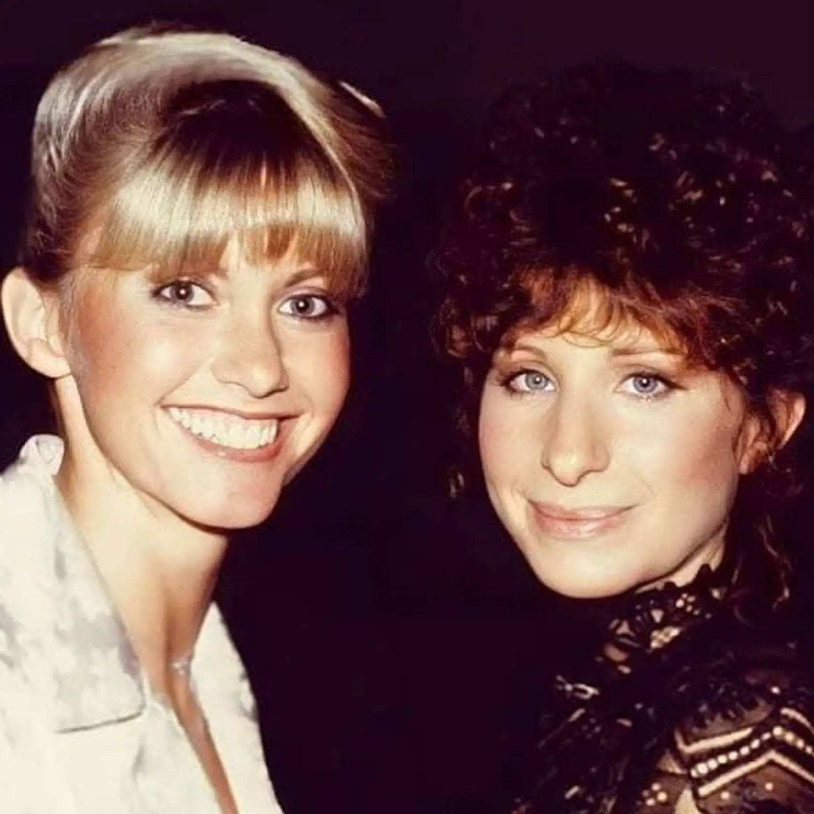 Olivia Newton John s Barbrou Streisand.