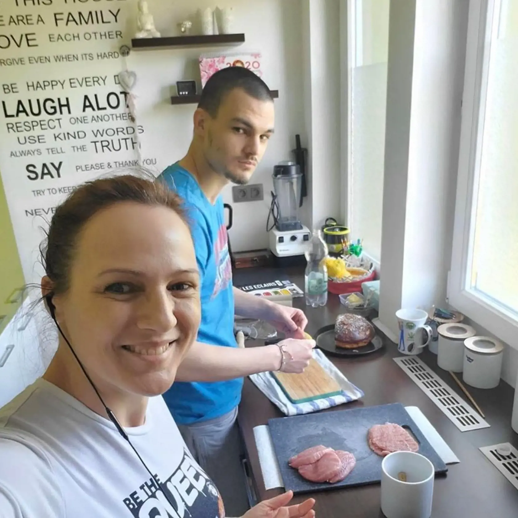 Takto to vyzerá u nej v kuchyni. Pri varení jej často pomáha aj syn Juraj.