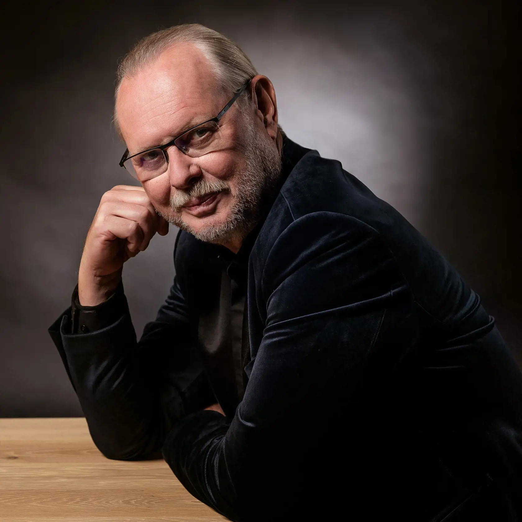 19. august 2023: Vašo Patejdl náhle zomrel vo veku 68 rokov.
