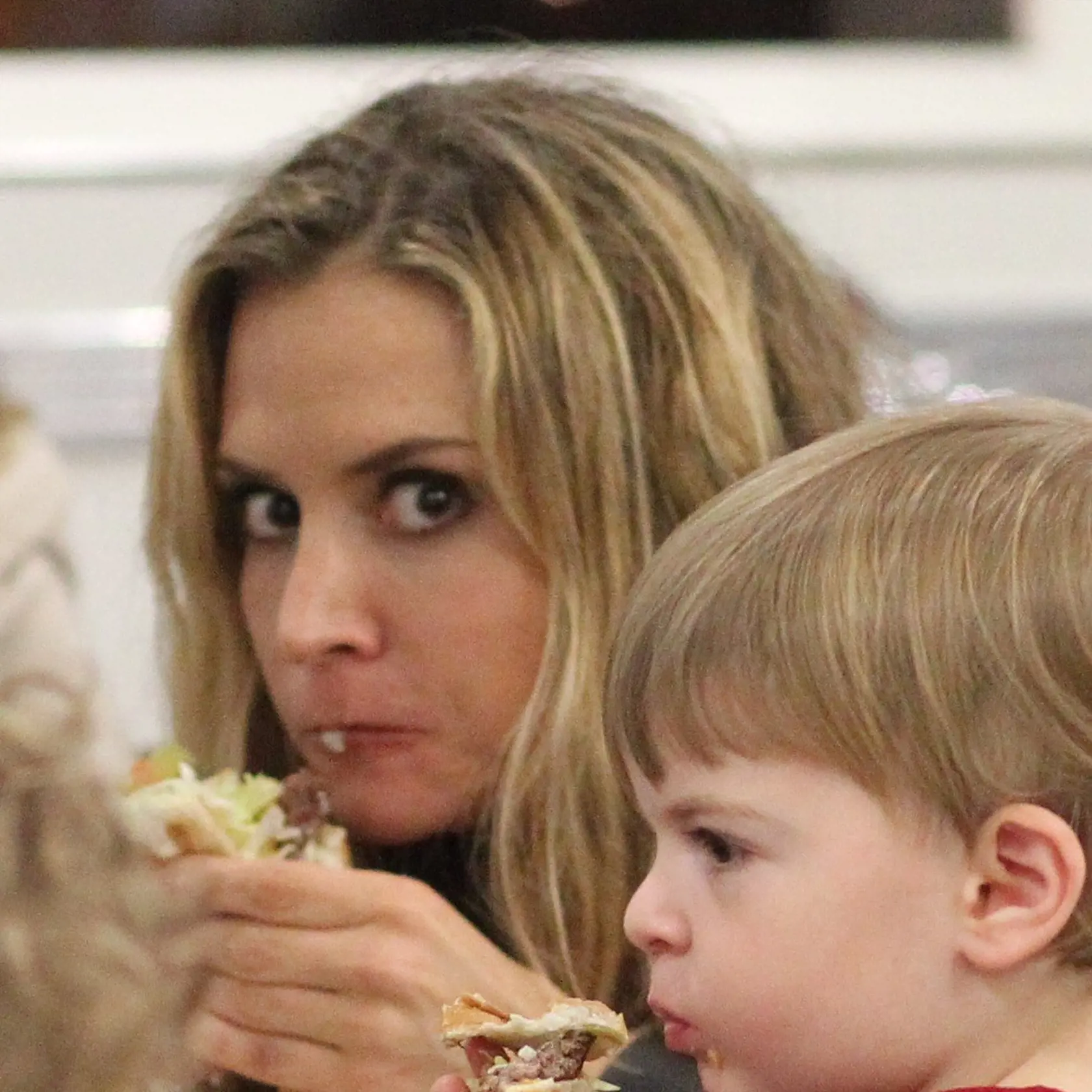 Brooke Mueller takes her twin sons, Bob and Max (father, Charlie Sheen) to a treat at Johnny Rockets at The Grove in Los Angeles. She doted on her twin boys and shared french fries.  In the middle of her custody fight, she spend quality time with her boys on March 3, 2011.   EXCLUSIVE  MANDATORY CALL FOR FEE, Image: 91270026, License: Rights-managed, Restrictions: Brooke Mueller, Model Release: no, Credit line: Profimedia, X17