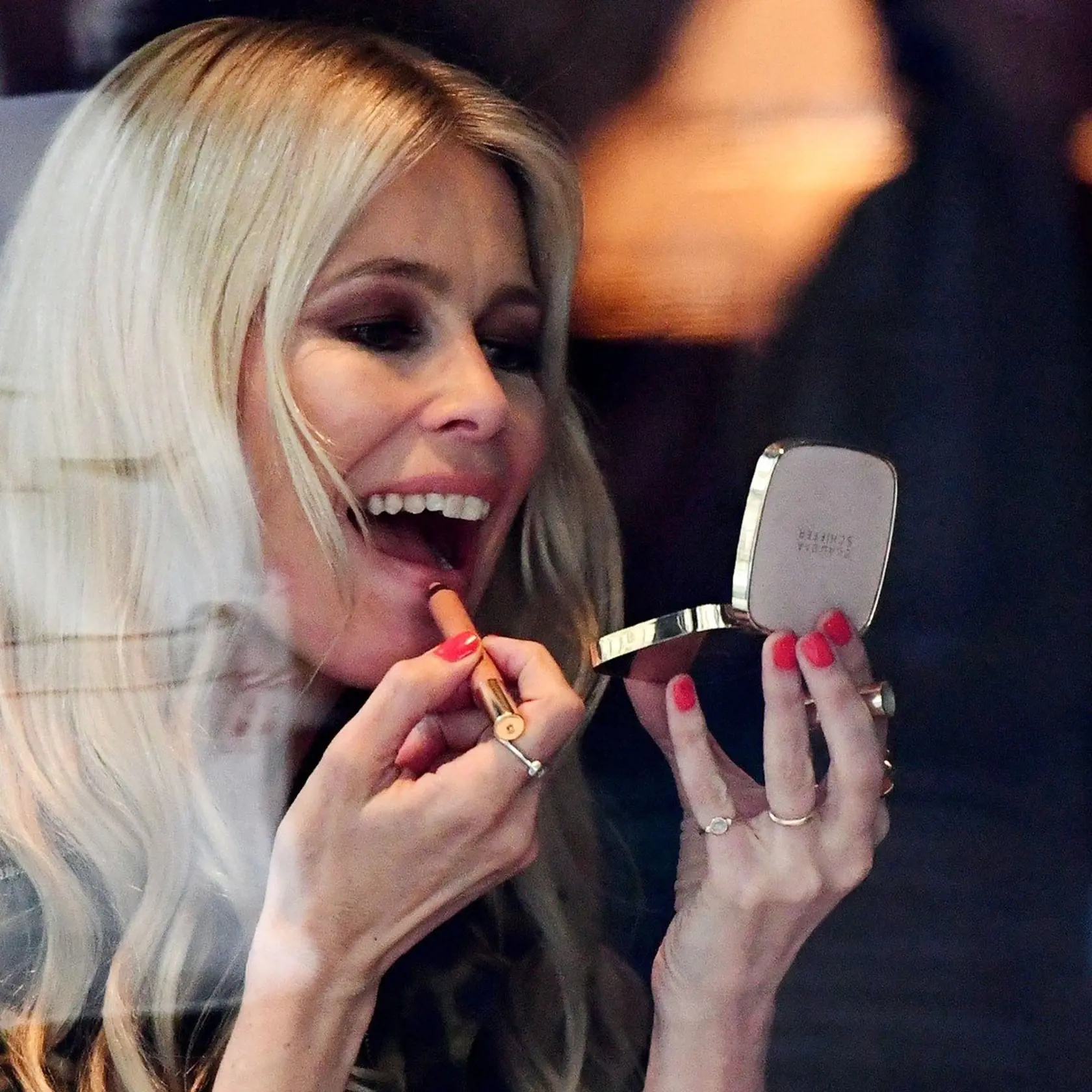 BGUK_1223278 - ** RIGHTS: WORLDWIDE EXCEPT IN ITALY ** London, UNITED KINGDOM  - *EXCLUSIVE*  - WEB MUST CALL FOR PRICING-  German supermodel Claudia Schiffer is spotted having a quick bite with a friend . The statuesque model was seen having an animated conversation with friend while also munching on some Zucchini fries and sipping on some passion fruit Martini's as they sat in the window of trendy Cecconi's restaurant in Mayfair.    Pictured: Claudia Schiffer        *UK Clients - Pictures Cont
