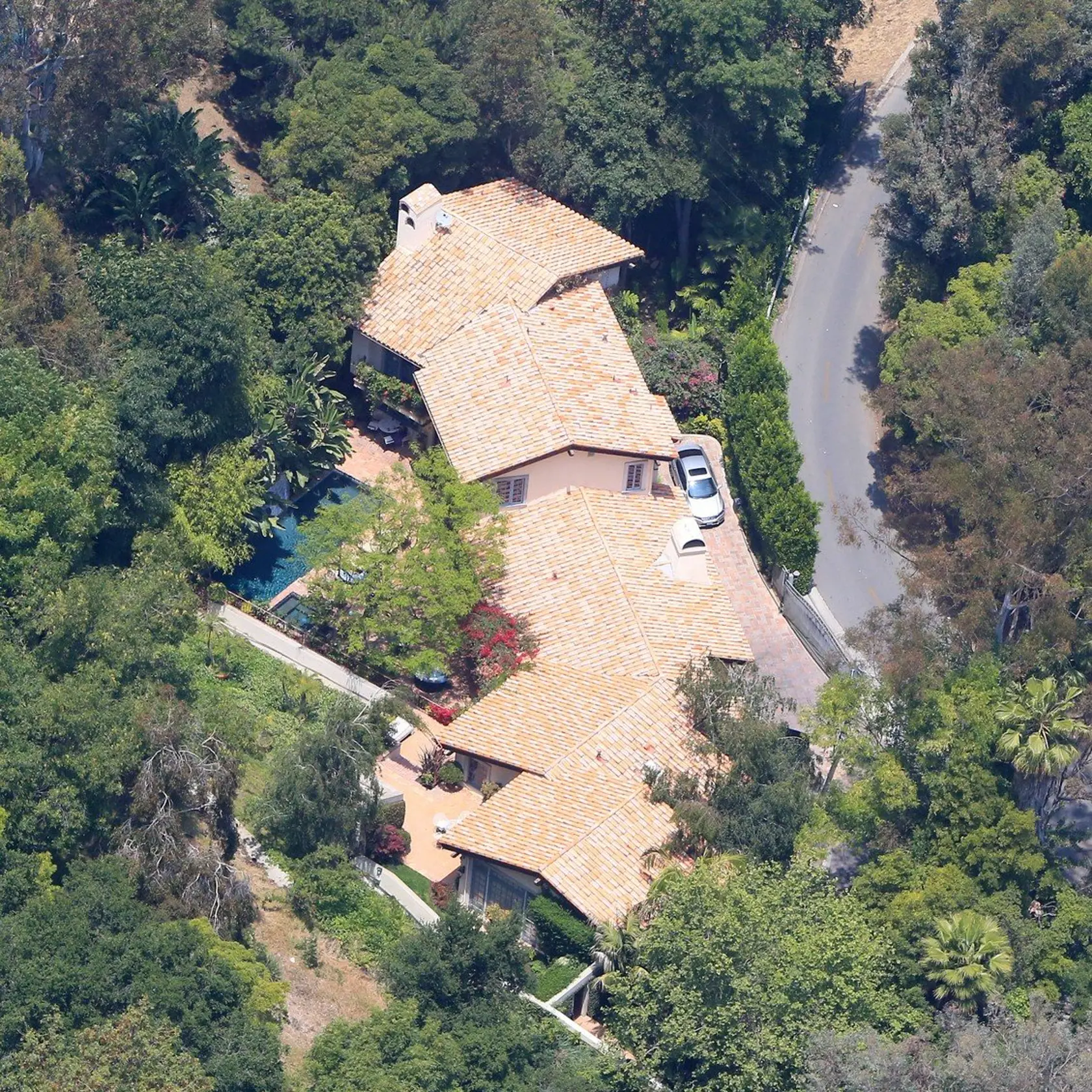 Vanessa Paradis' 5,800 square foot Mediterranean-style mansion, nestled in Hollywood Hills just below the Briar Summit Open Preserve. The $4.4 million home features 5 bedrooms and 5 baths and was a gift from former partner, Johnny Depp. June 2, 2016  PREMIUM EXCLUSIVE, Image: 288772978, License: Rights-managed, Restrictions: , Model Release: no, Credit line: Profimedia, X17