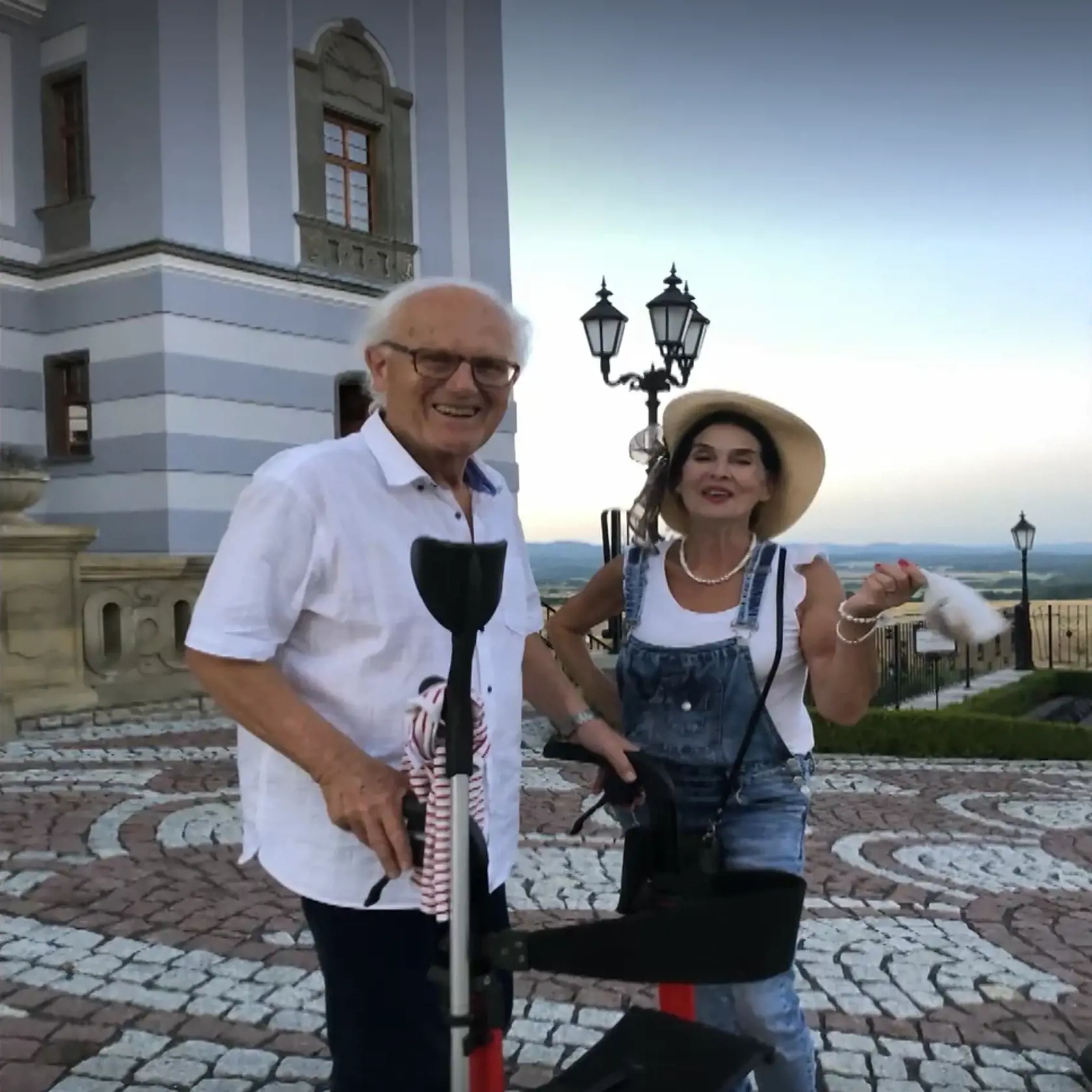 Herečka Zuzana Kocúriková s manželom Petrom Mikulíkom.