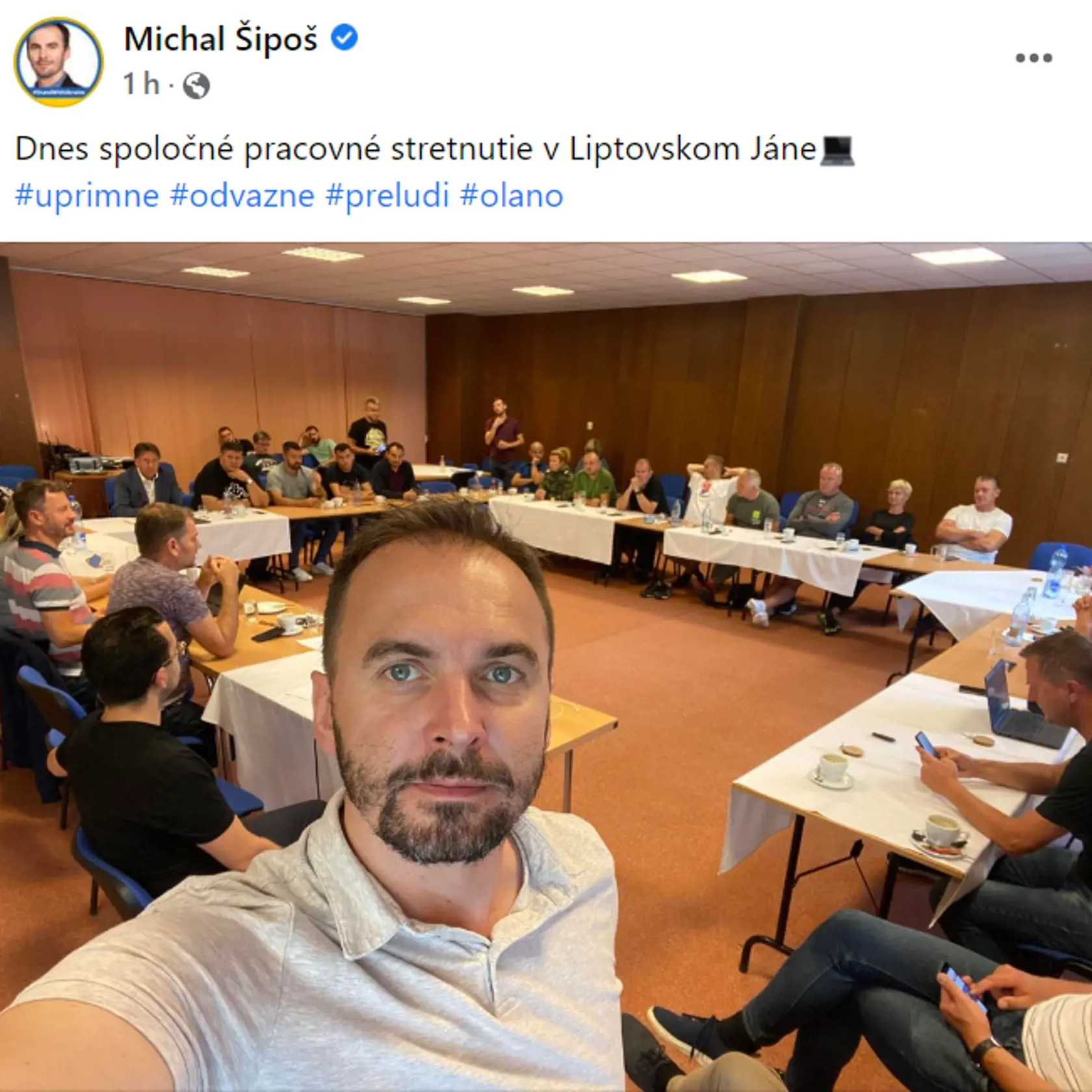 Členovia, ministri a poslanci OĽaNO na teambuildingu v Liptovskom Jáne.
